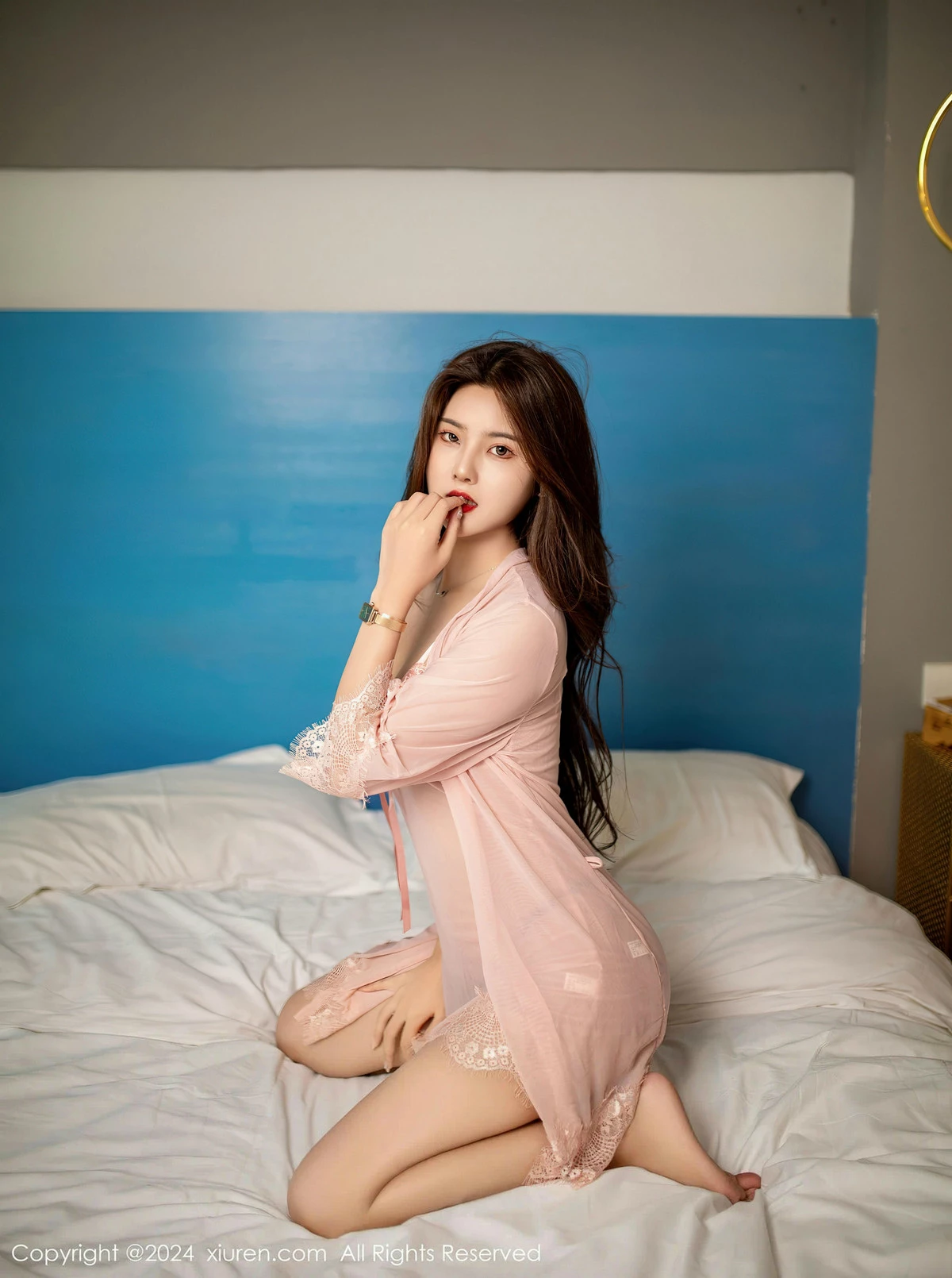 图片[20]-[XiuRen秀人网]第8410期仙女爱自由写真-秀人集