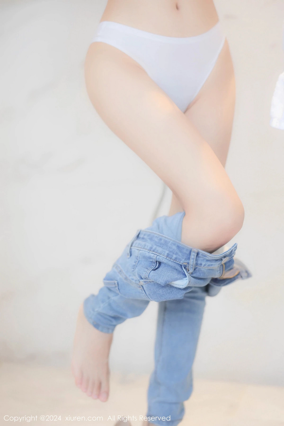 图片[39]-[XiuRen秀人网]第8467期周周不吃香菜写真-秀人集