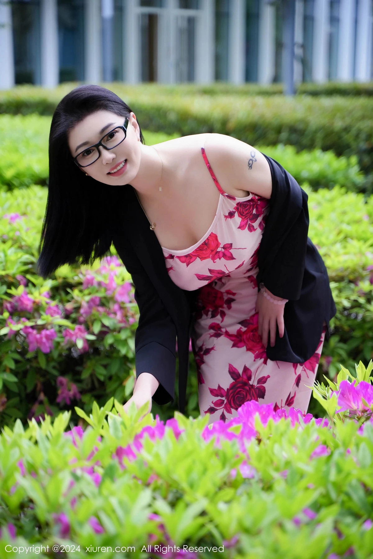 图片[5]-[XiuRen秀人网]第8468期雅茹老师写真-秀人集