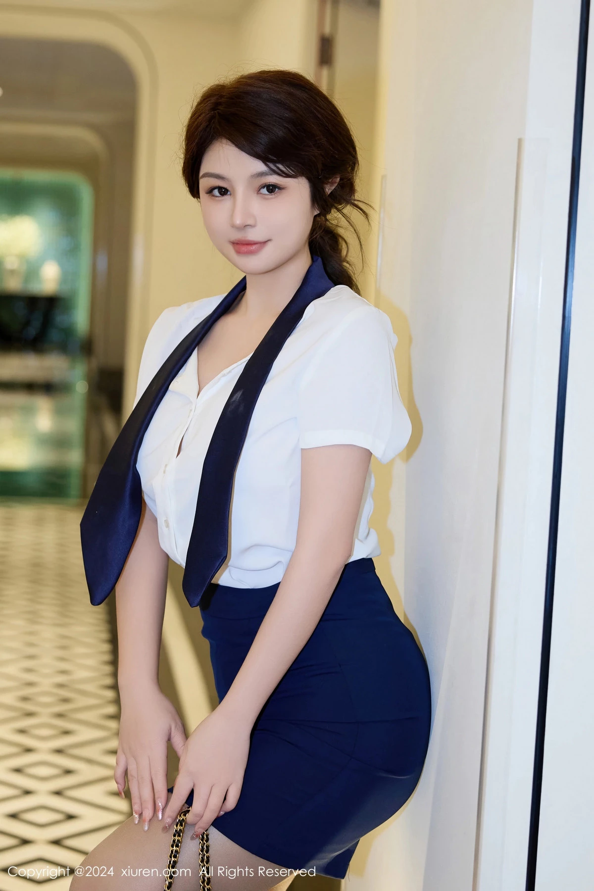 图片[12]-[XiuRen秀人网]第8494期江露露写真-秀人集