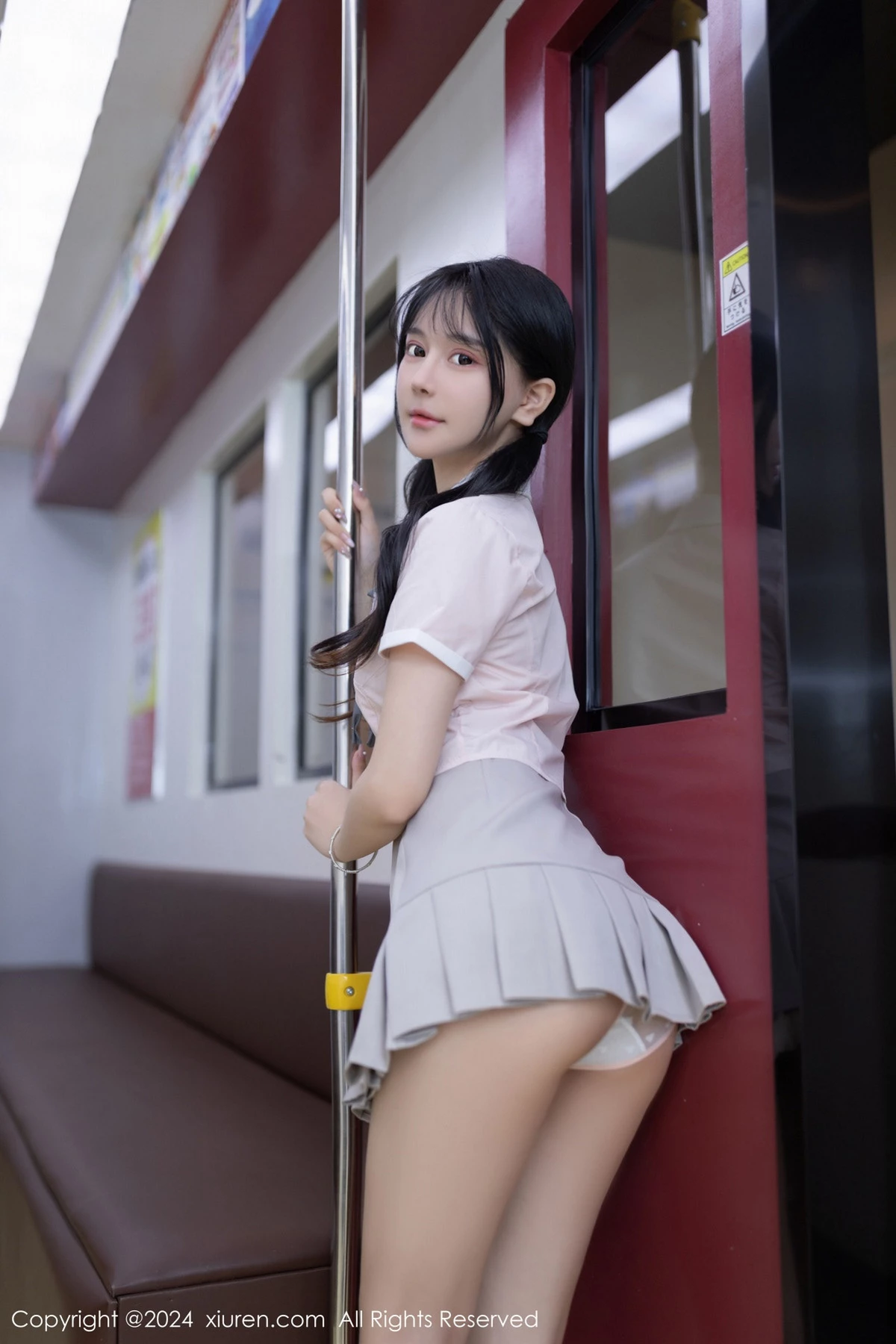 图片[14]-[XiuRen秀人网]第8515期幼幼写真-秀人集