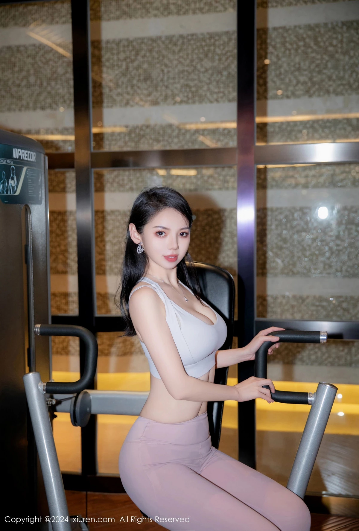 图片[6]-[XiuRen秀人网]第8533期大美妞儿写真-秀人集