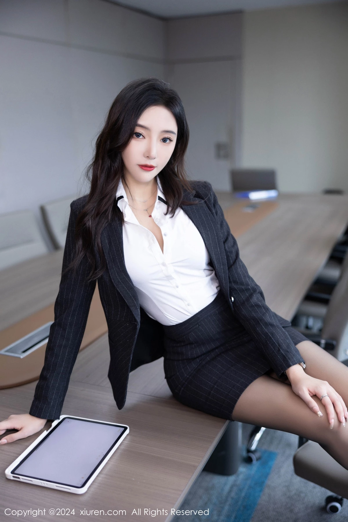 图片[28]-[XiuRen秀人网]第8656期王馨瑶写真-秀人集