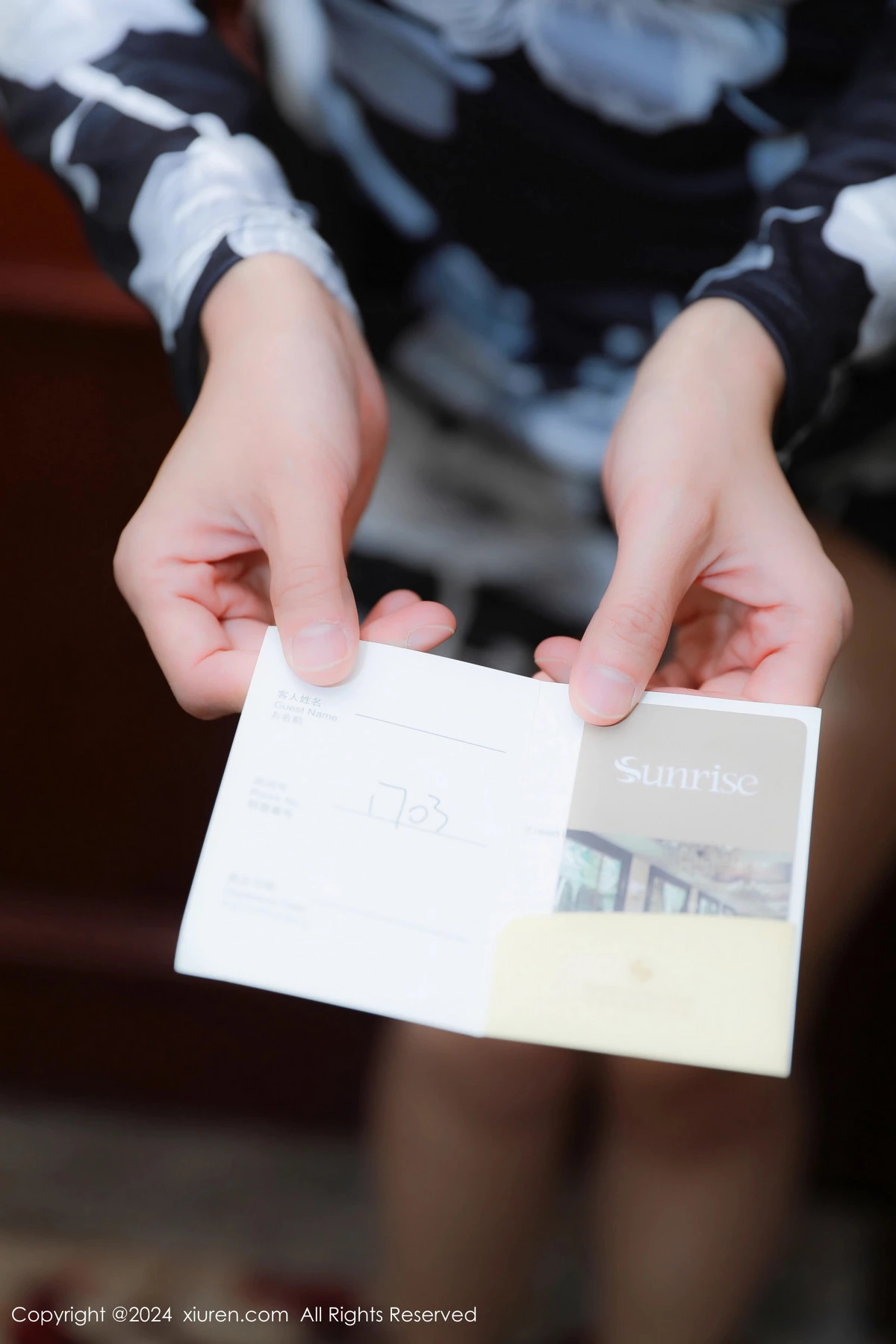 图片[18]-[XiuRen秀人网]第8680期大美妞儿写真-秀人集