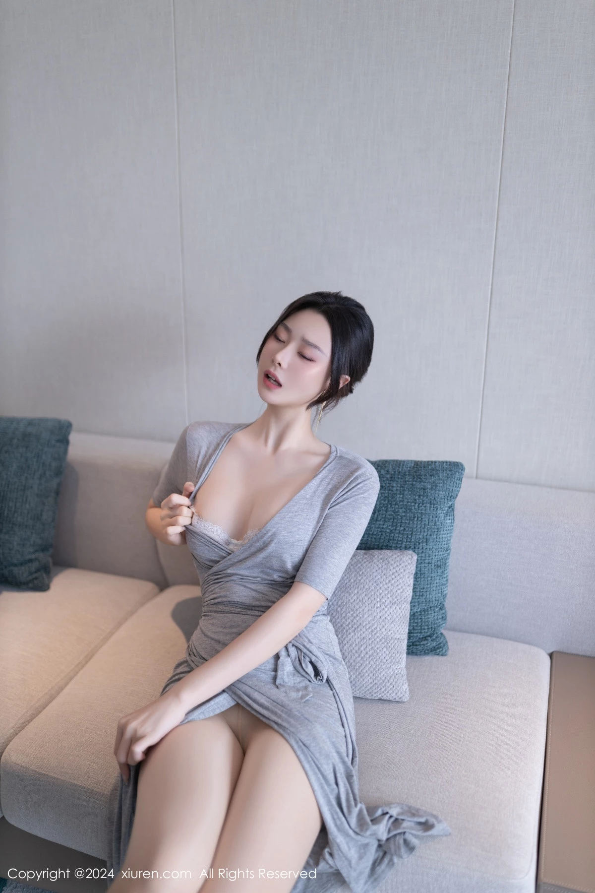 图片[2]-[XiuRen秀人网]第8699期小逗逗写真-秀人集