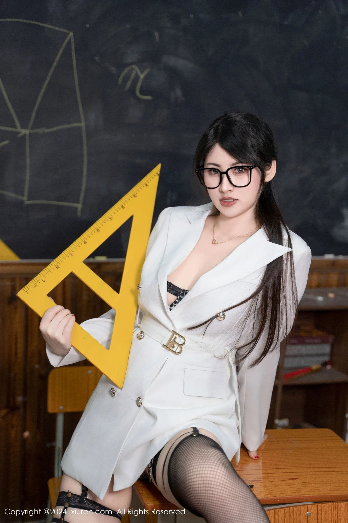 图片[19]-[XiuRen秀人网]第8694期诗诗写真-秀人集