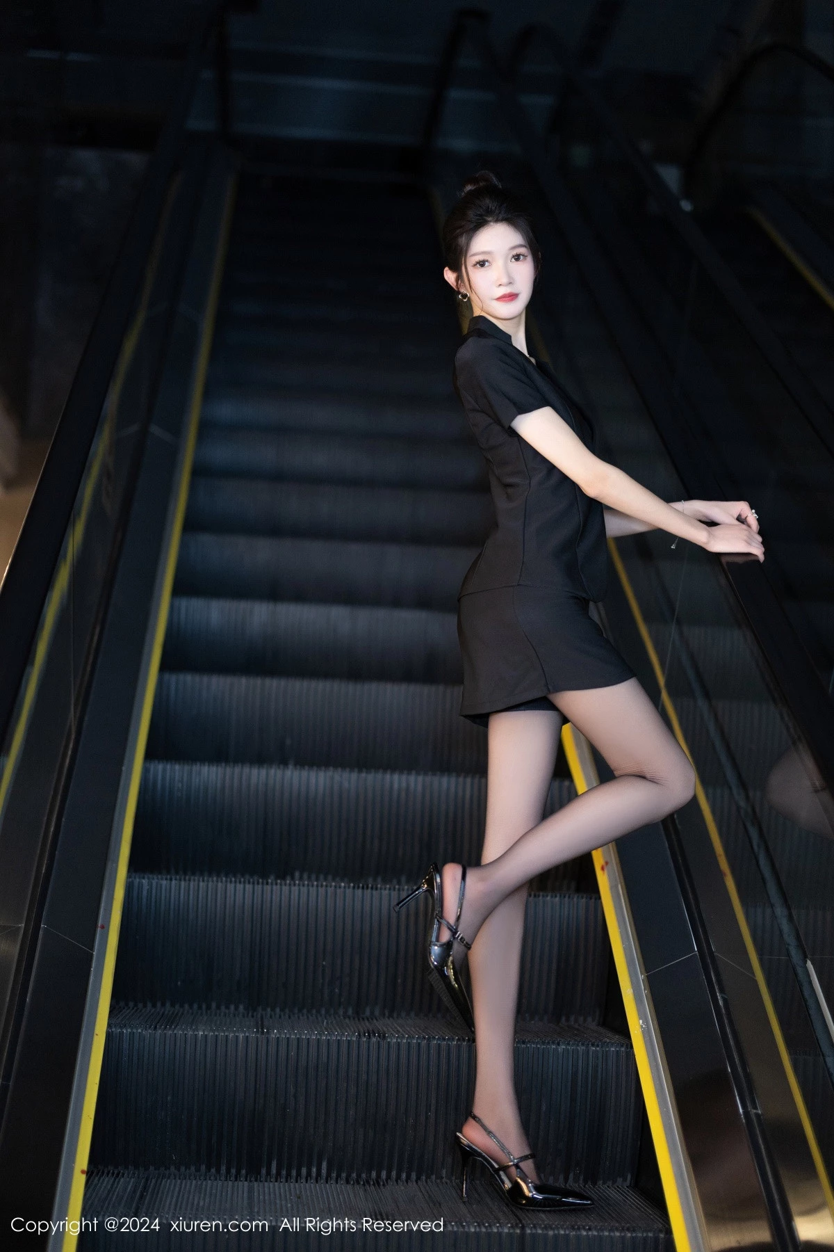 图片[11]-[XiuRen秀人网]第8791期程程程写真-秀人集