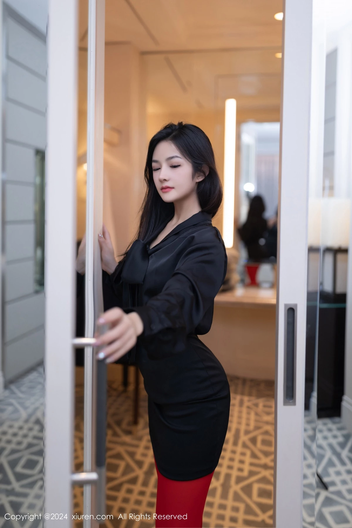 图片[5]-[XiuRen秀人网]第8801期谭小灵写真-秀人集