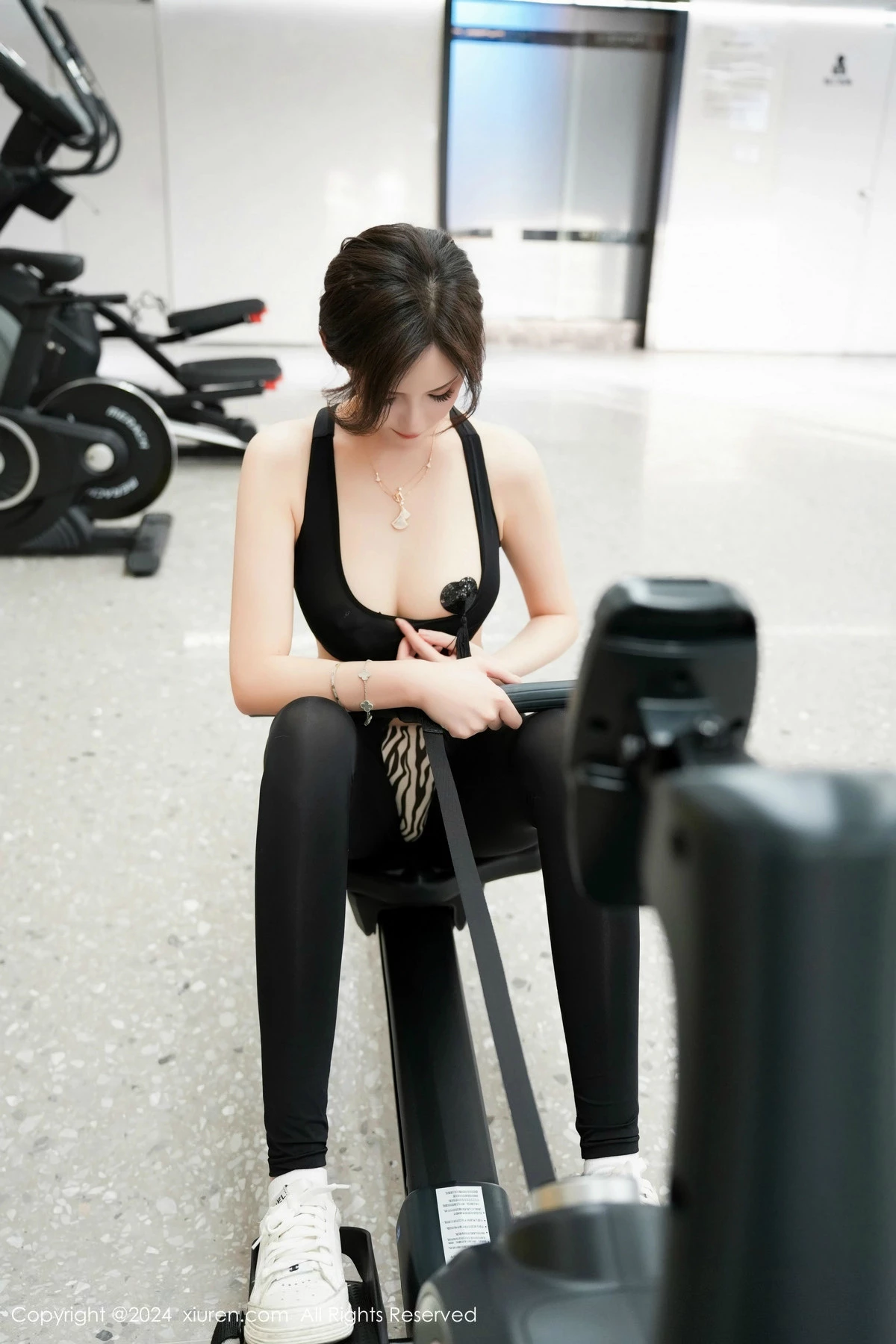 图片[24]-周妍希-秀人集