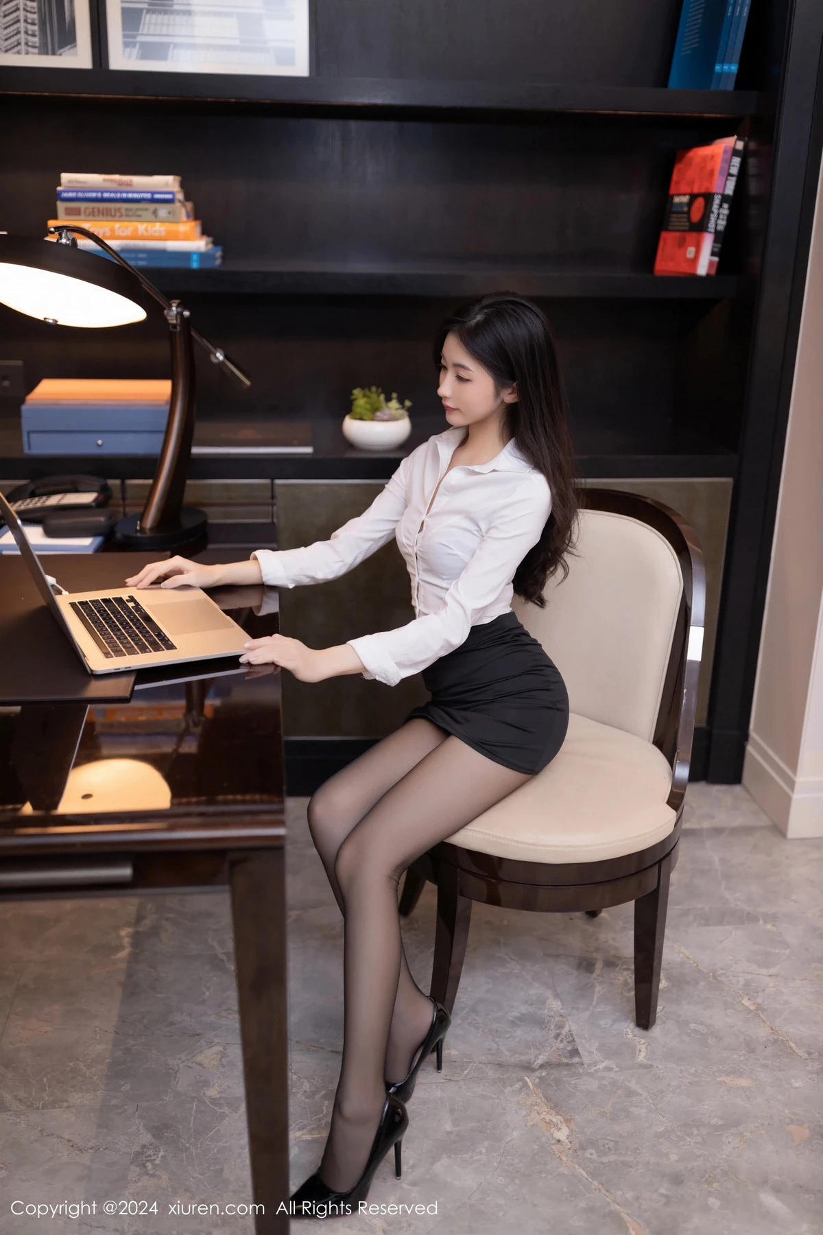 图片[2]-鱼尾-秀人集