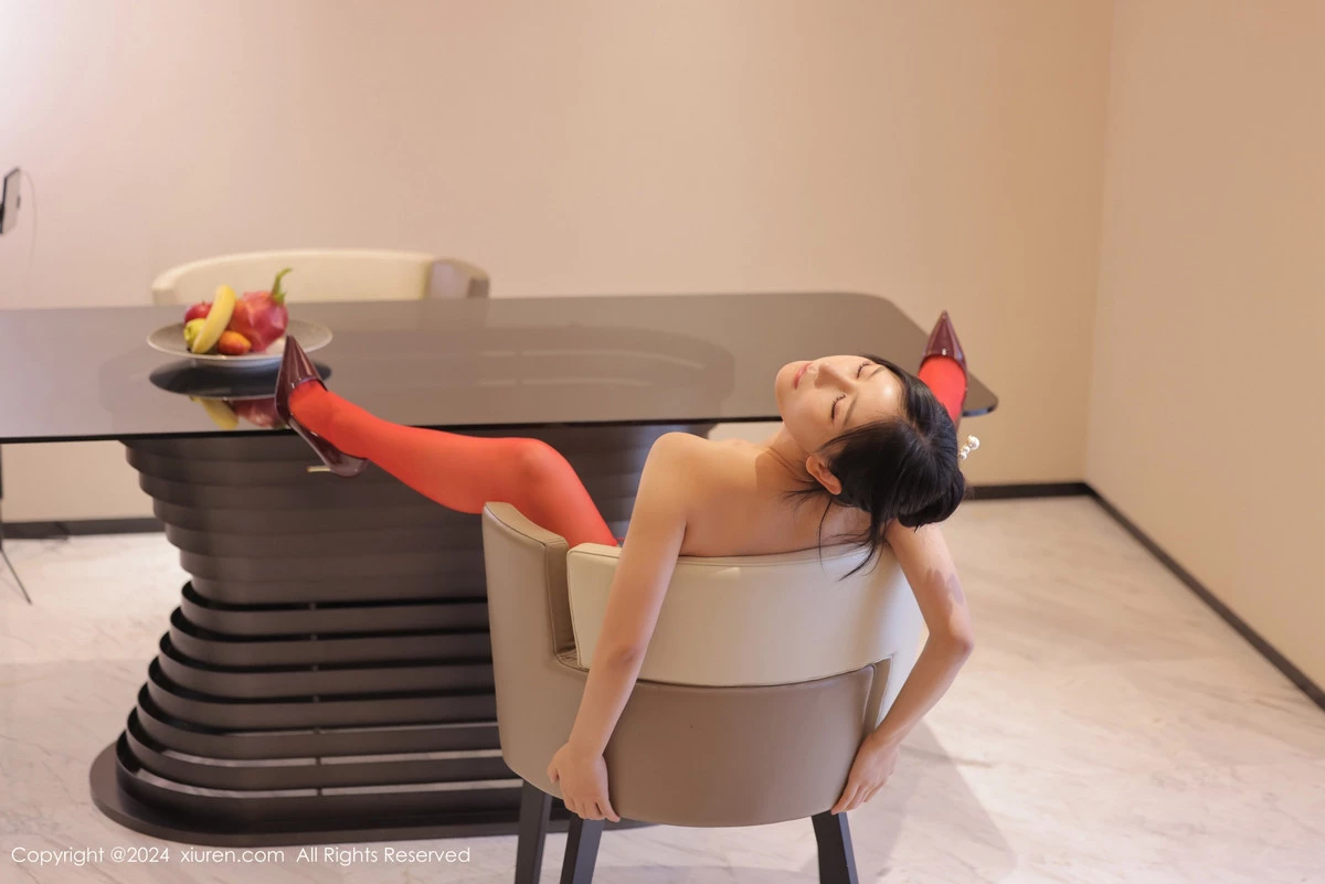 图片[76]-[XiuRen秀人网]第8871期尹甜甜写真-秀人集