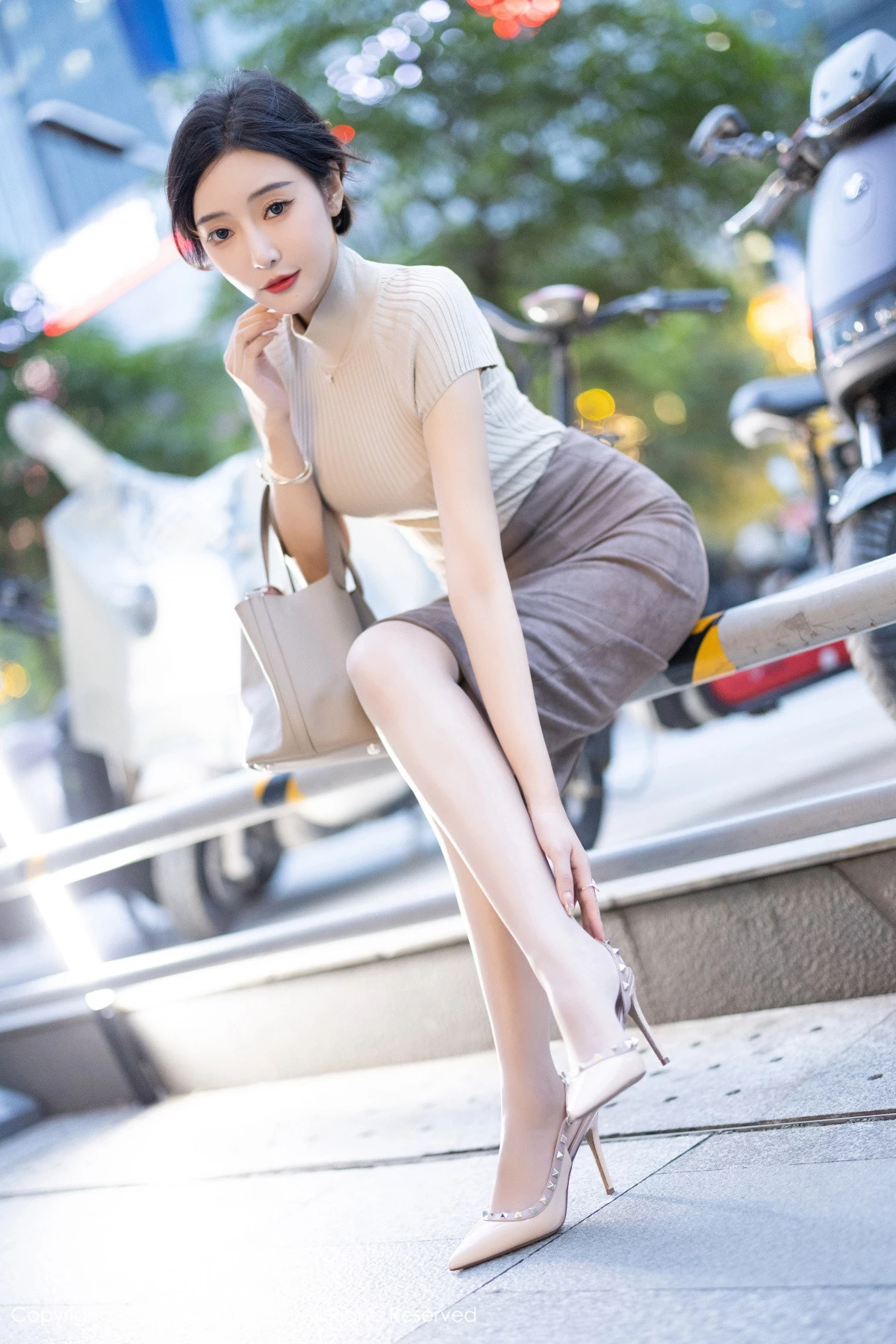 图片[13]-[XiuRen秀人网]第8741期王馨瑶写真-秀人集