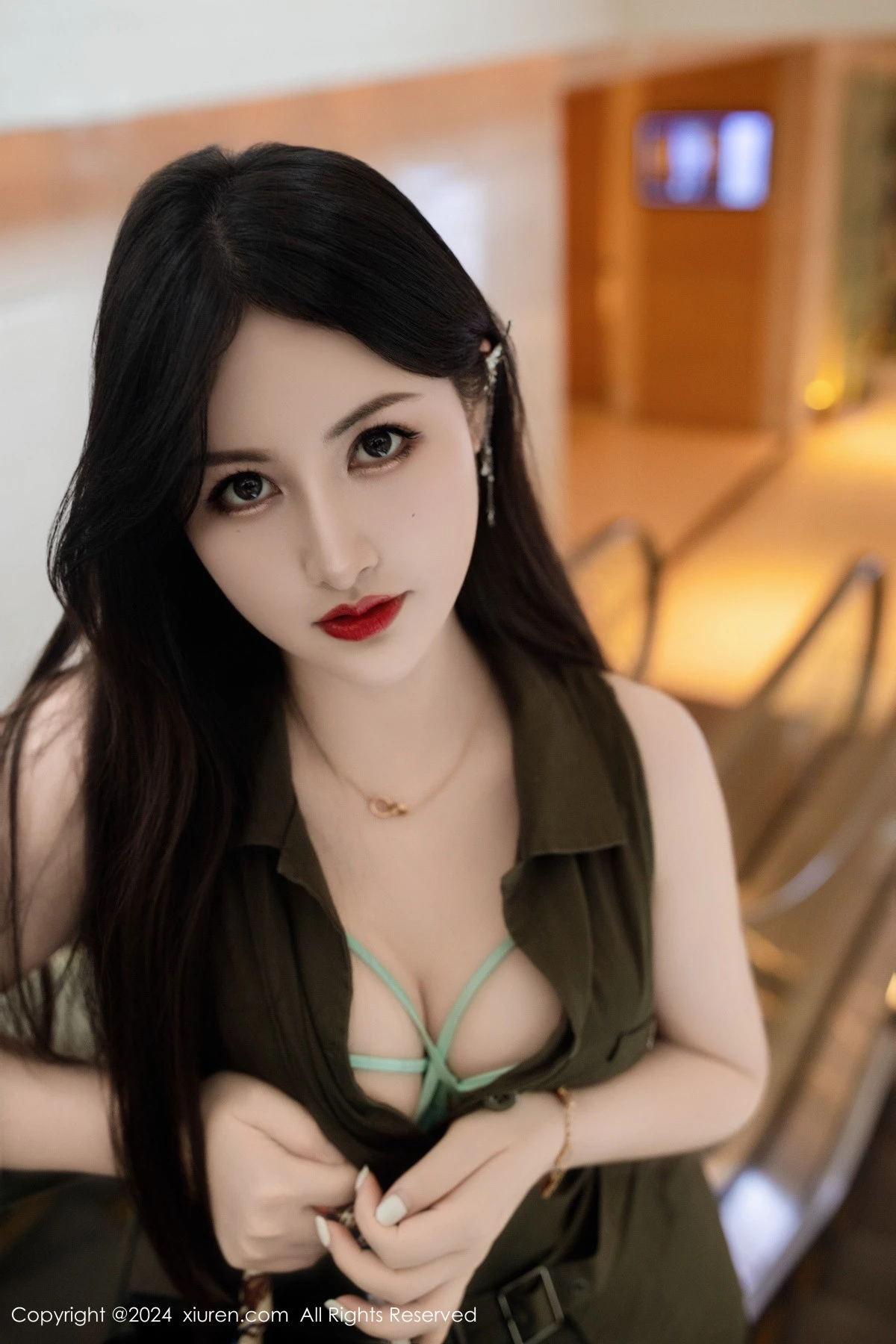 图片[16]-[XiuRen秀人网]第8940期诗诗写真-秀人集