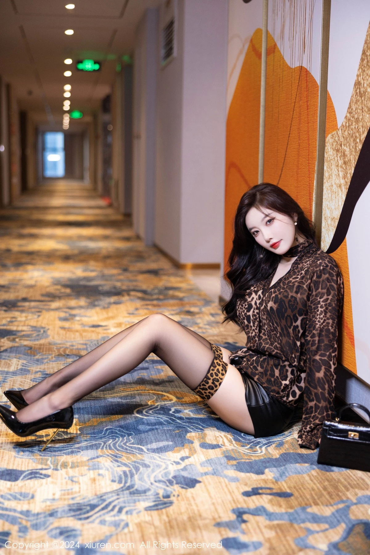 图片[13]-[XiuRen秀人网]第8889期杨晨晨写真-秀人集
