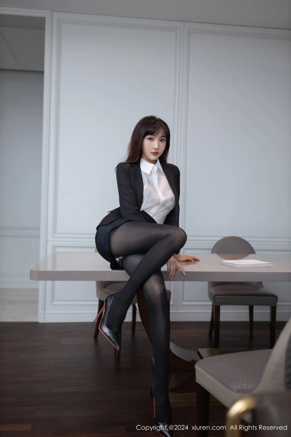 图片[4]-[XiuRen秀人网]第8988期陆萱萱写真-秀人集