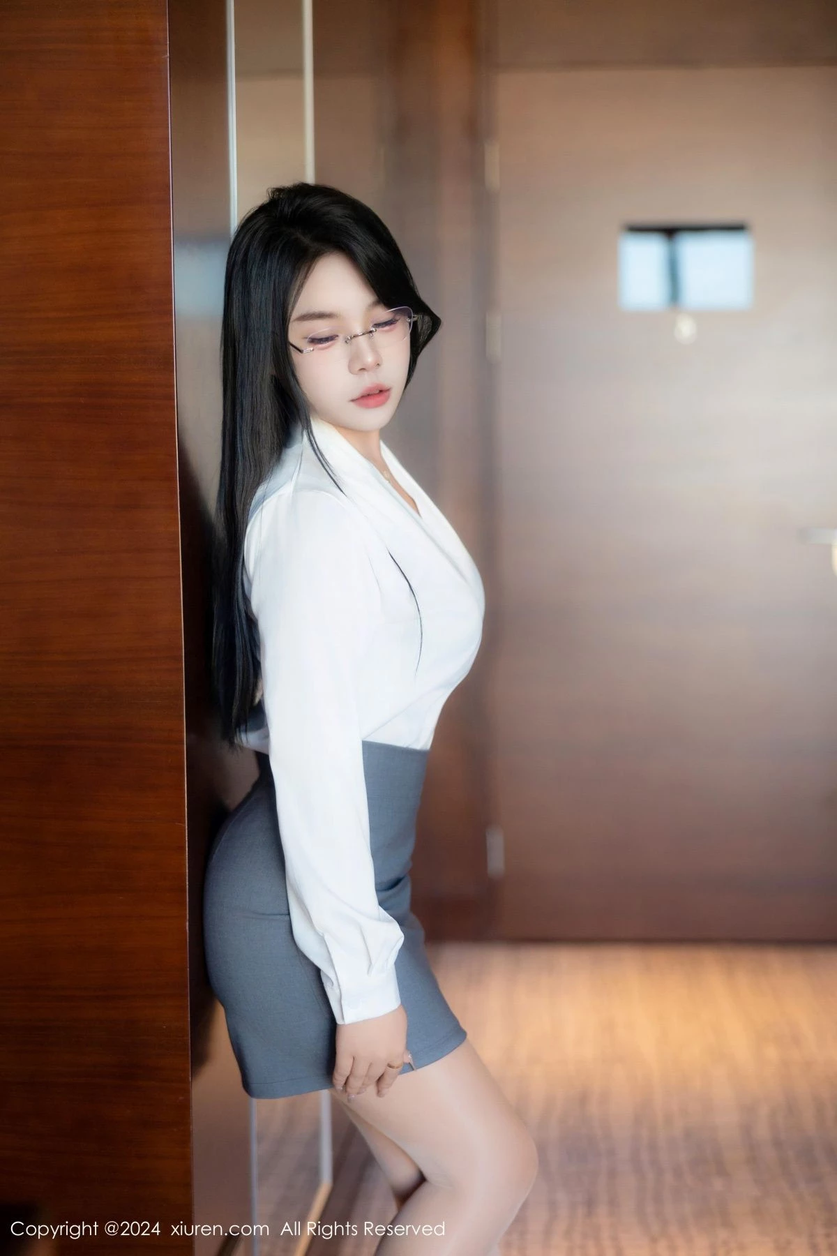 图片[2]-[XiuRen秀人网]第8989期麦田写真-秀人集