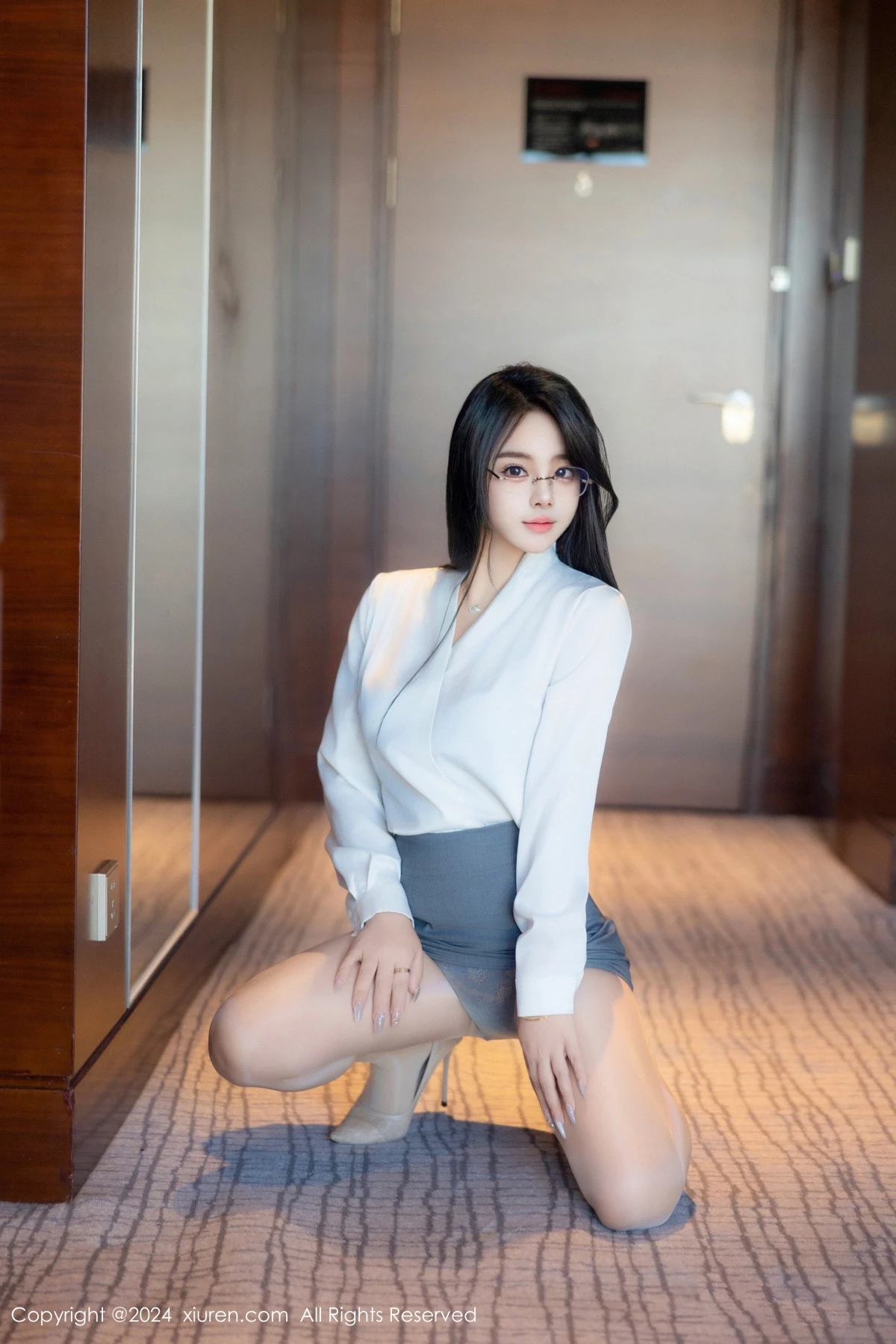 图片[7]-[XiuRen秀人网]第8989期麦田写真-秀人集