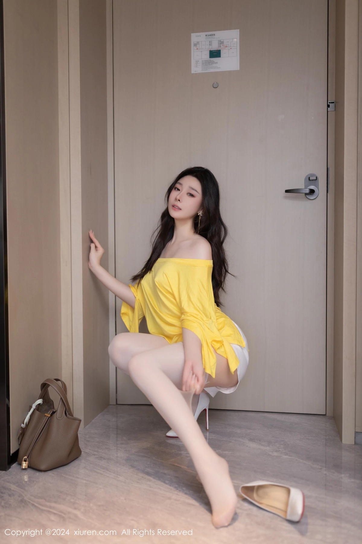 图片[17]-[XiuRen秀人网]第9019期小逗逗写真-秀人集