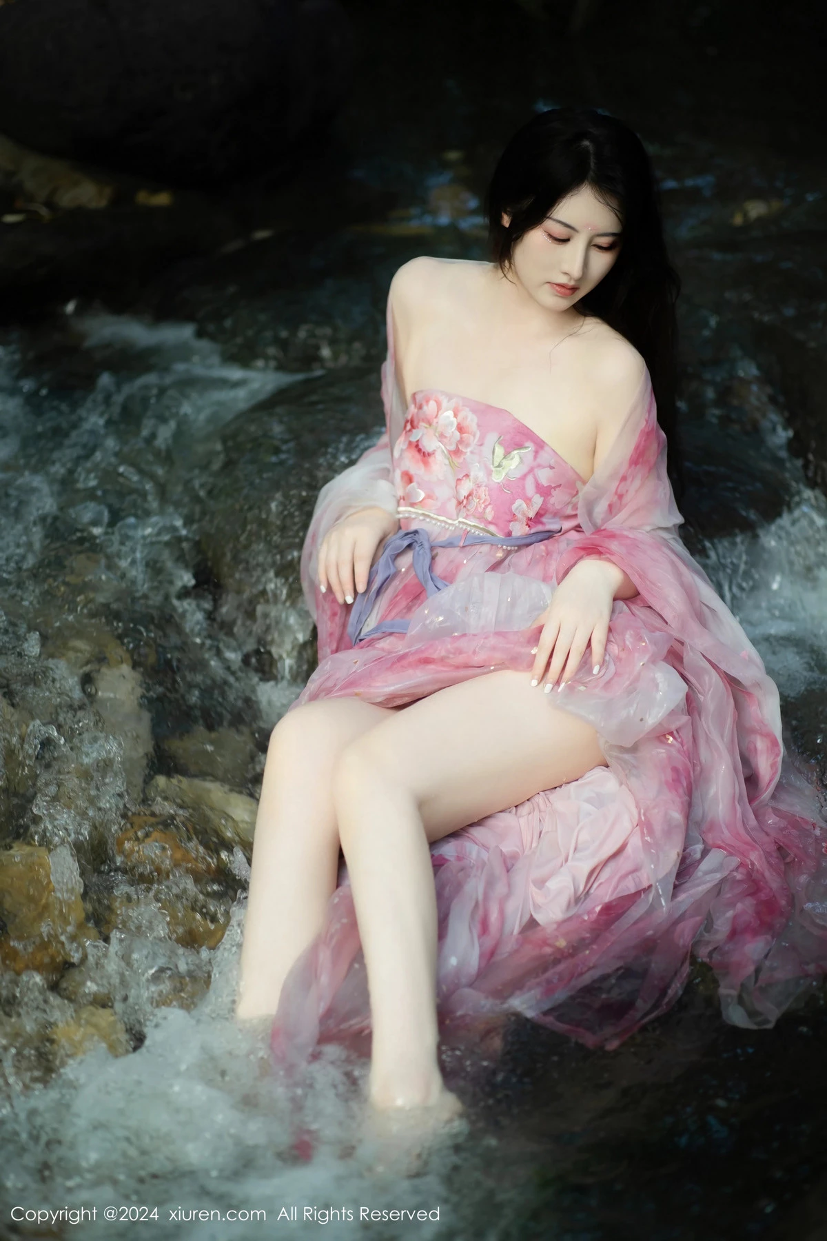 图片[24]-[XiuRen秀人网]第9100期诗诗写真-秀人集