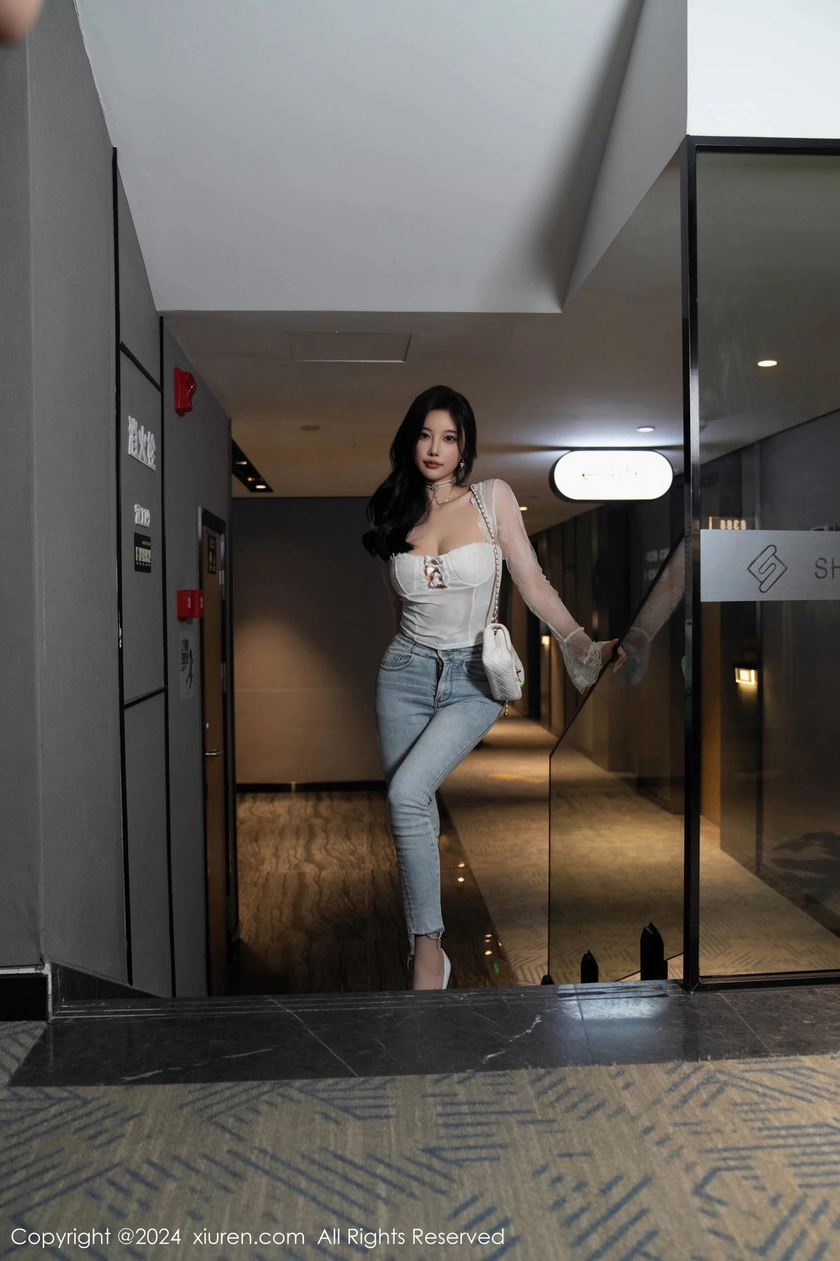 图片[7]-[XiuRen秀人网]第9140期杨晨晨写真-秀人集