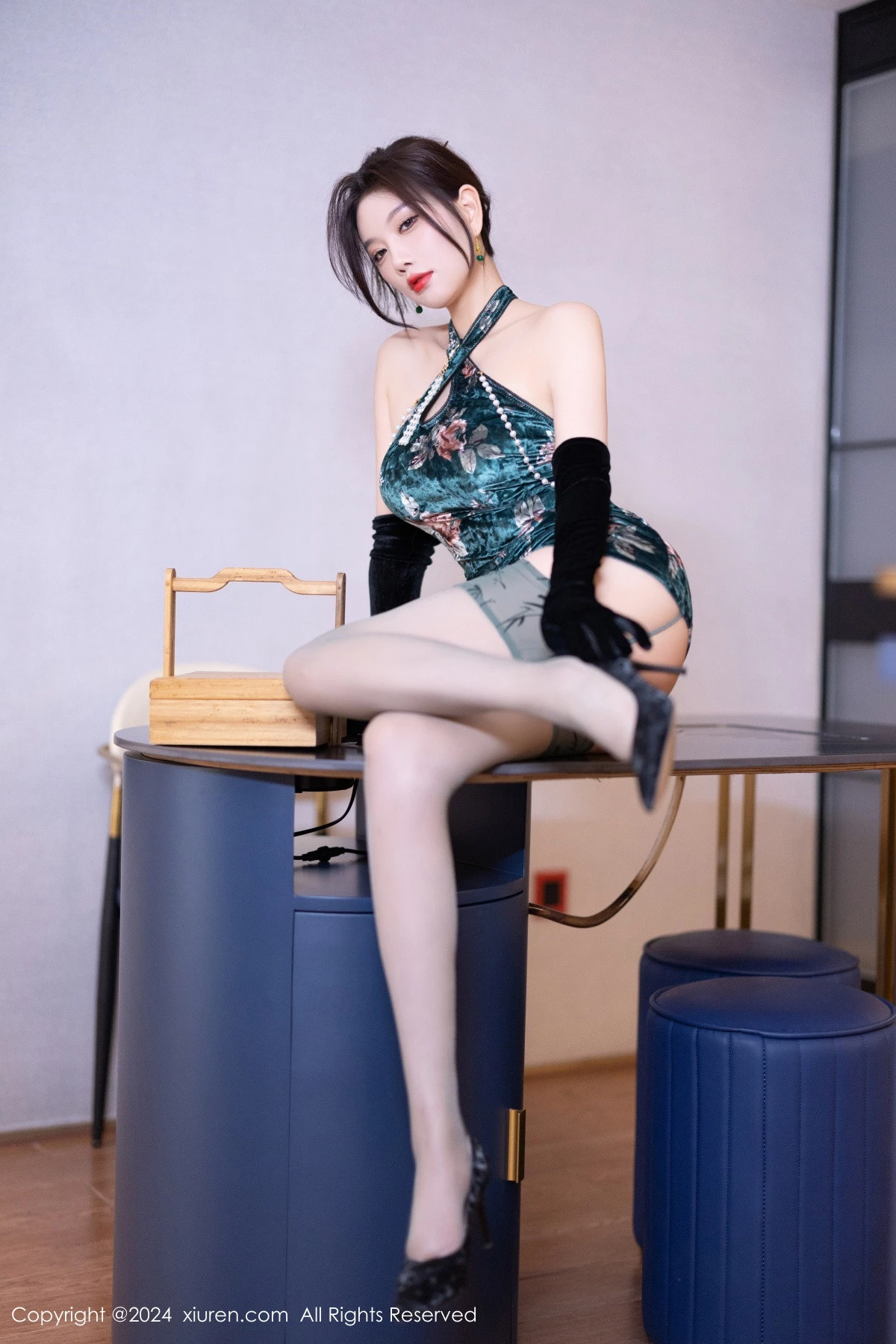 图片[16]-[XiuRen秀人网]第9165期杨晨晨写真-秀人集