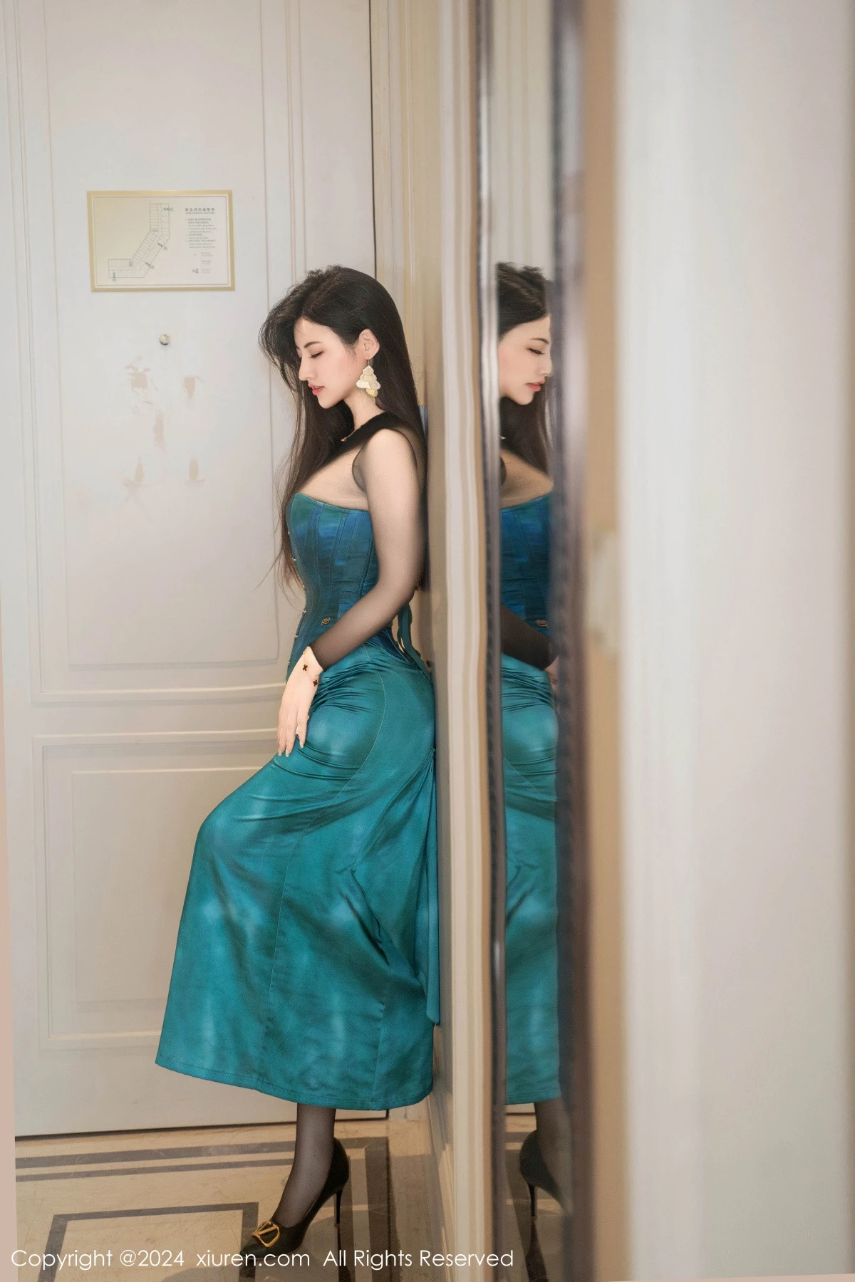 图片[31]-[XiuRen秀人网]第9039期诗诗写真-秀人集