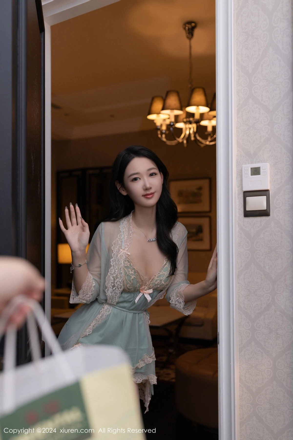 图片[17]-[XiuRen秀人网]第9069期唐安琪写真-秀人集