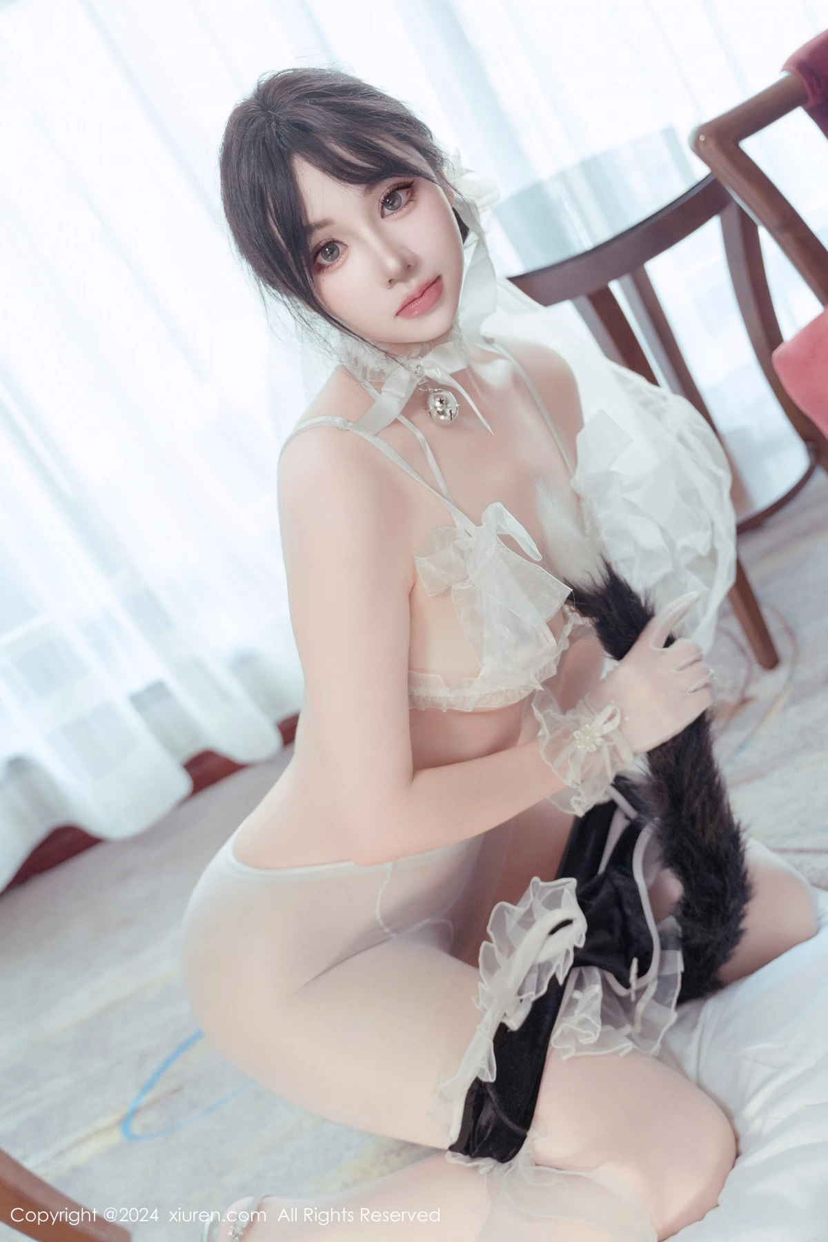 [XiuRen秀人网]第9197期汐汐爱吃草莓写真-秀人集