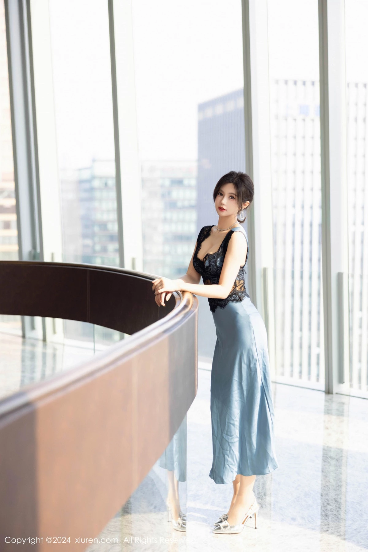 图片[3]-[XiuRen秀人网]第9310期绮里嘉写真-秀人集