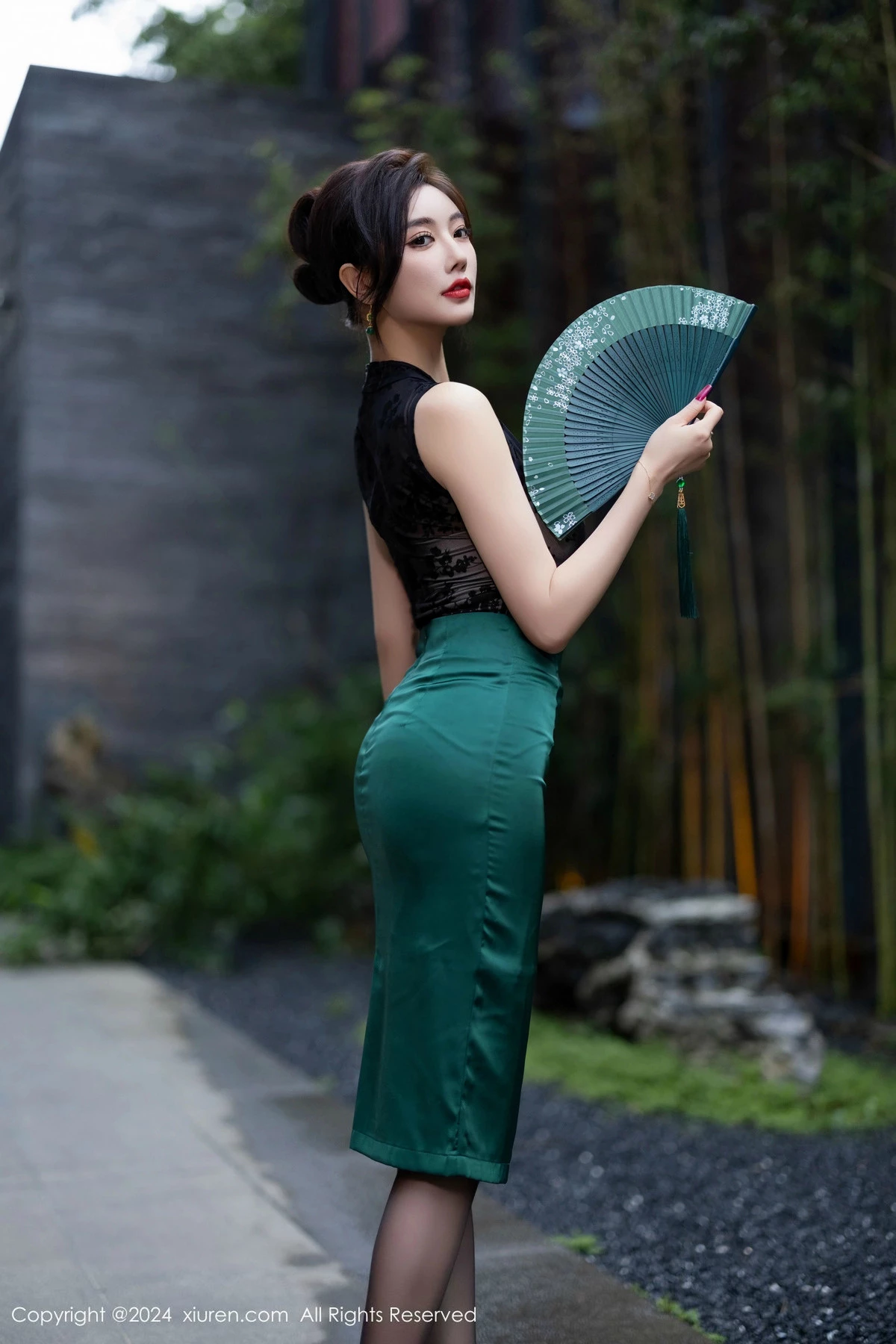 图片[5]-[XiuRen秀人网]第9384期杨晨晨写真-秀人集