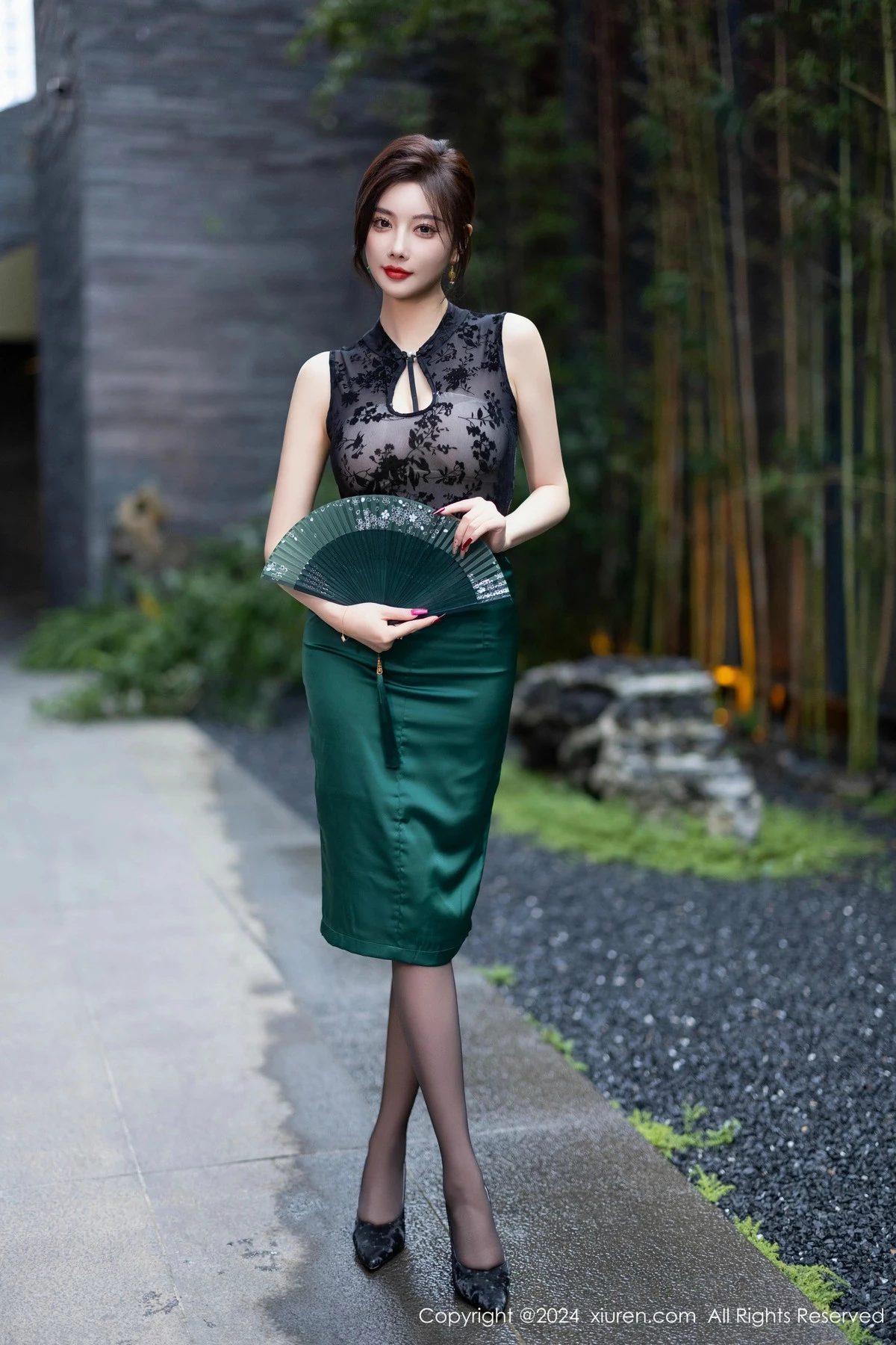 图片[4]-[XiuRen秀人网]第9384期杨晨晨写真-秀人集