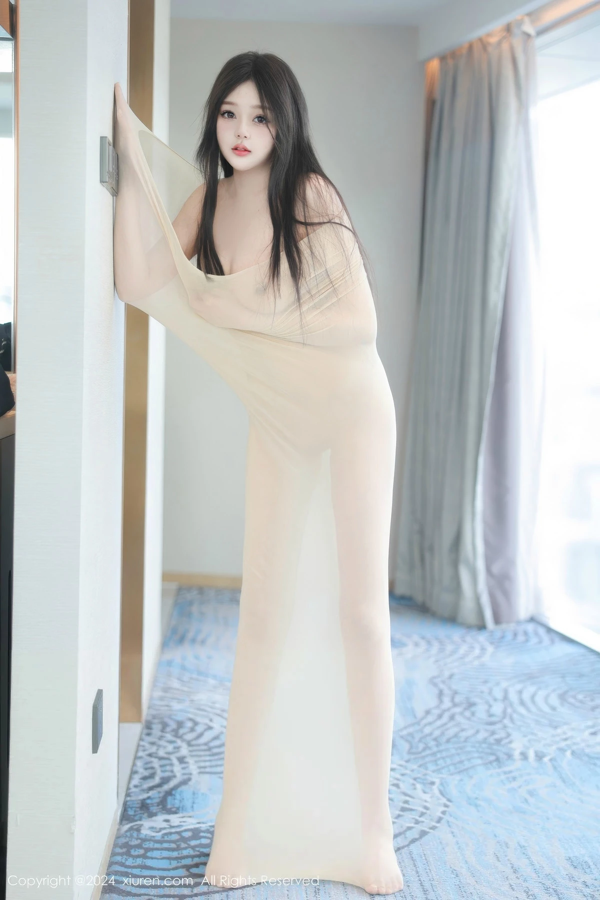 图片[2]-[XiuRen秀人网]第9337期柚柚小奶瓶写真-秀人集