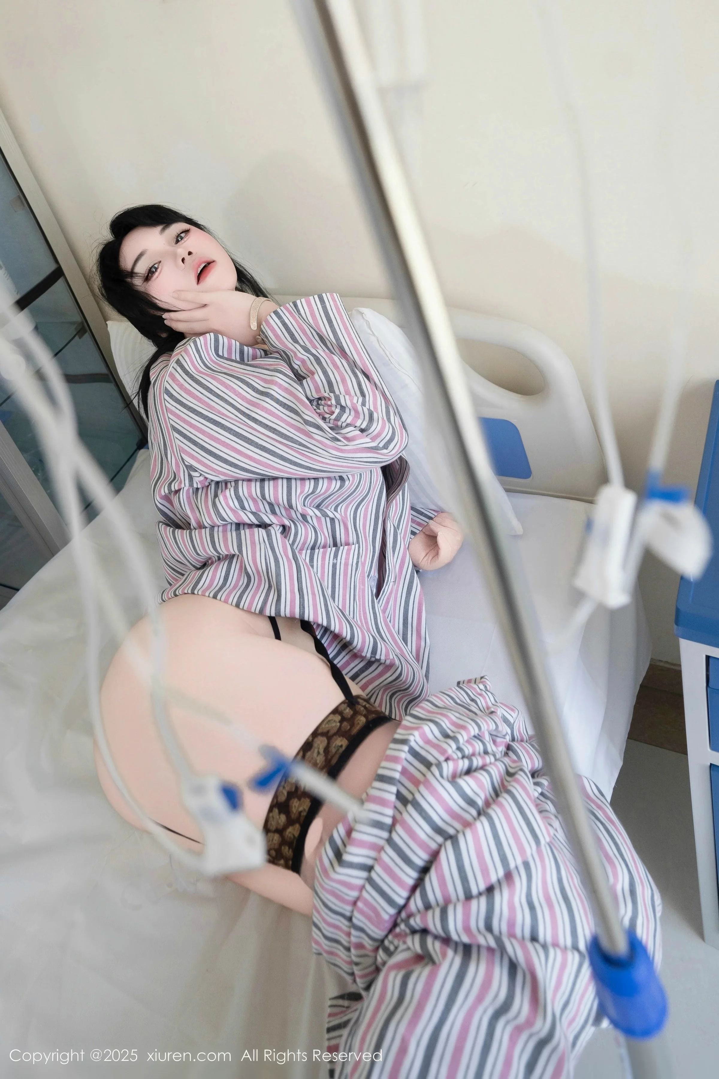 汐汐爱吃草莓写真