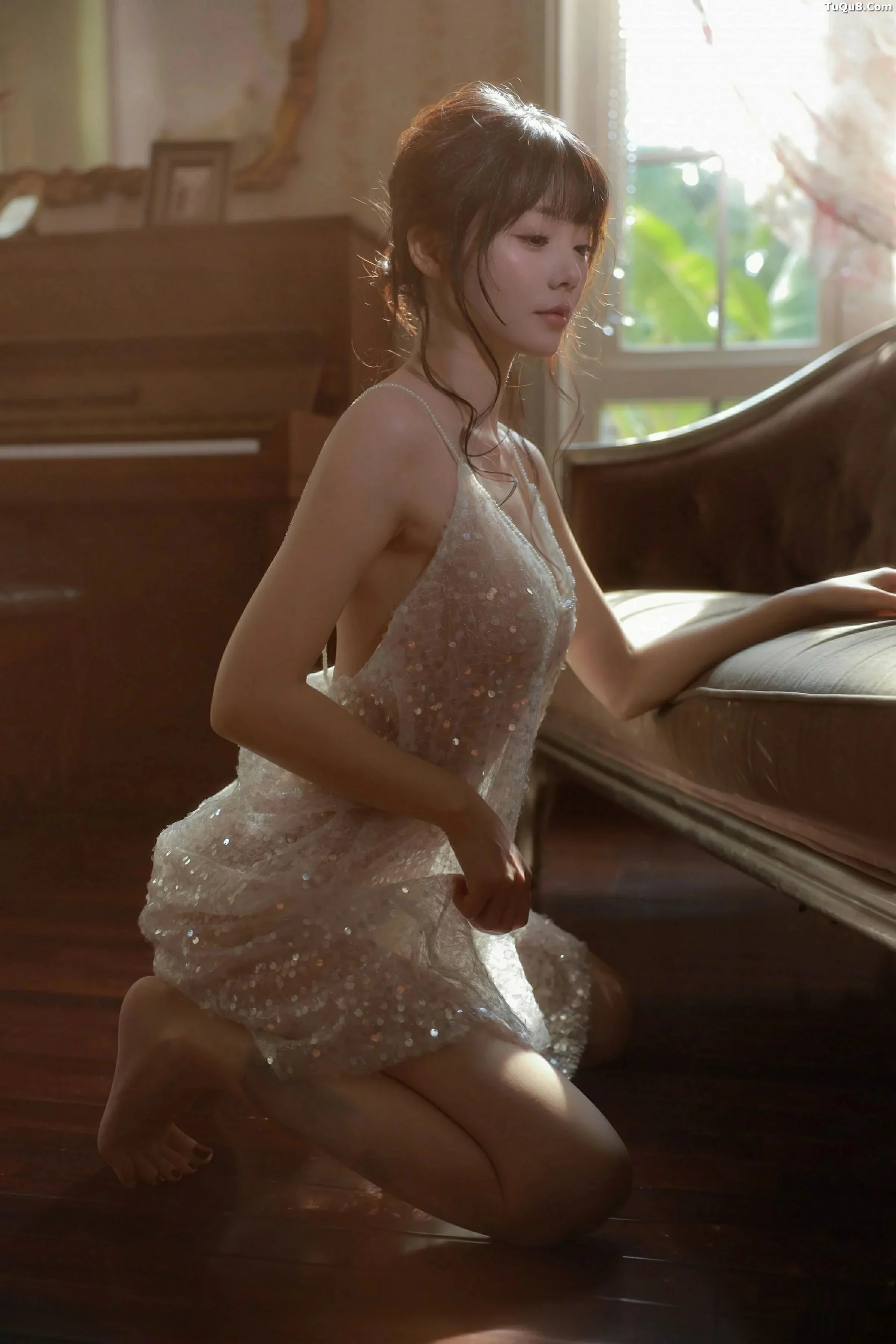 秀人集.com_[XiuRen秀人网]No.10799_模特佘贝拉Bella性感连衣长裙露白色情趣内衣秀完美身材诱惑写真73P