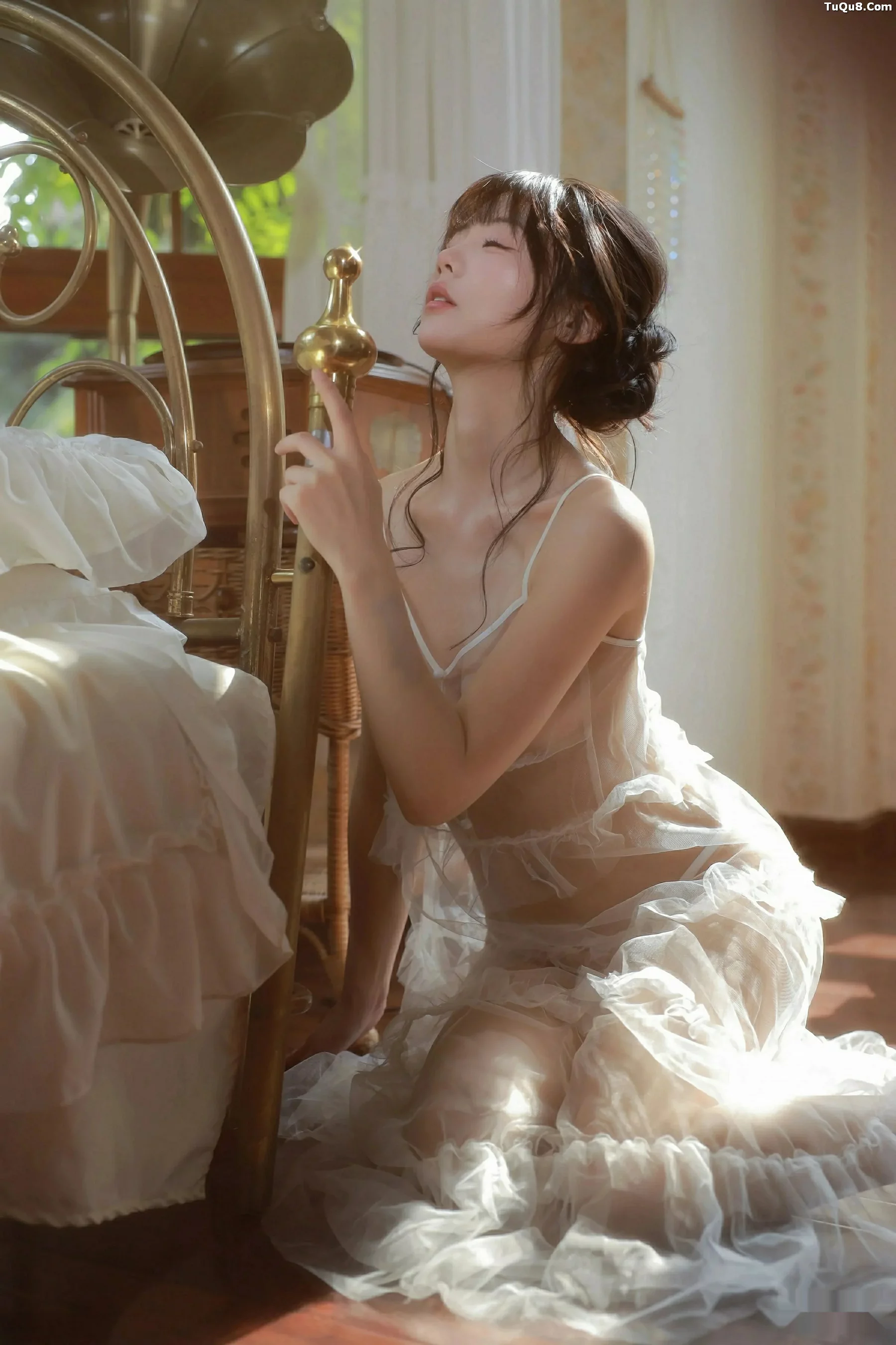 秀人集.com_[XiuRen秀人网]No.10799_模特佘贝拉Bella性感连衣长裙露白色情趣内衣秀完美身材诱惑写真73P