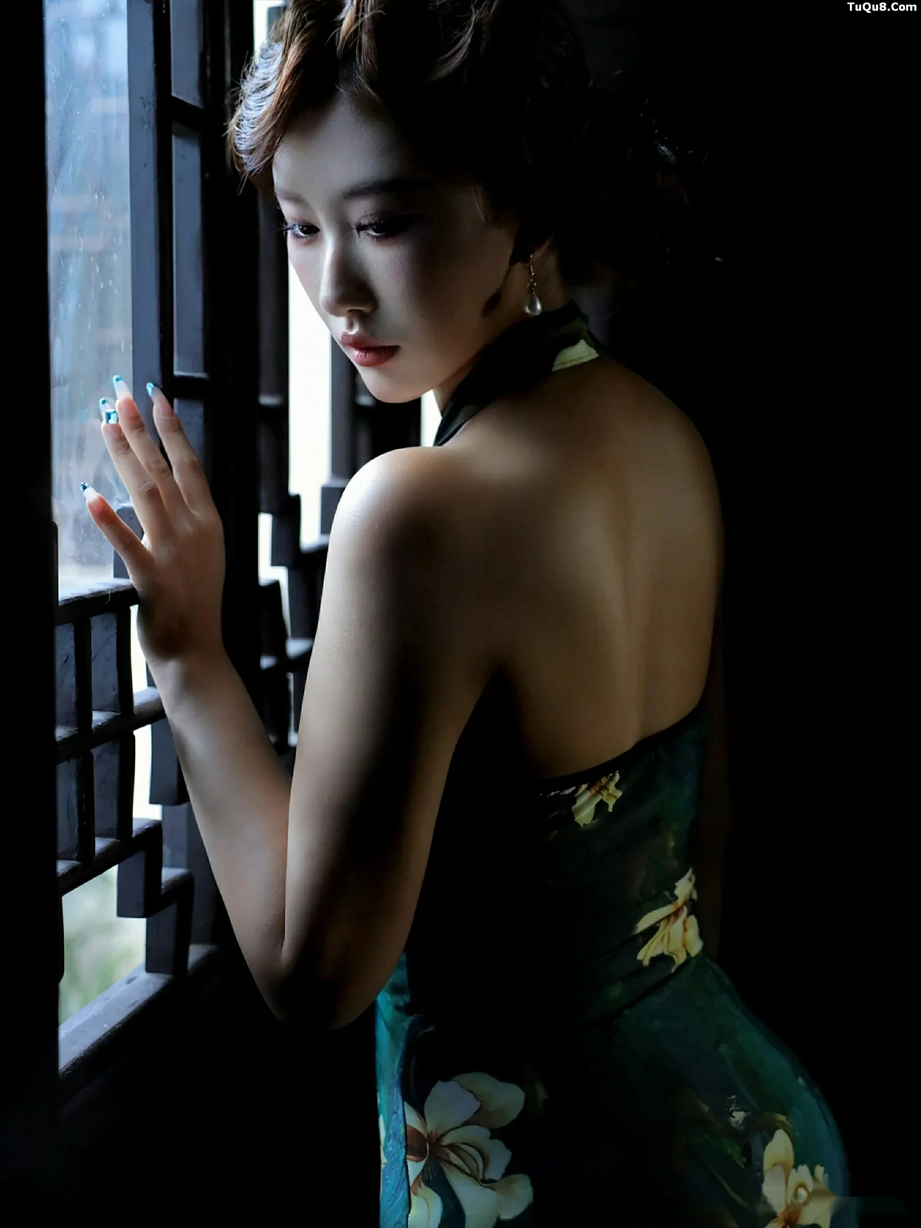 秀人集.com_[XiuRen秀人网]No.10815_模特金允希Yuki性感绿色旗袍配超薄肉丝秀丰腴身材迷人诱惑写真78P