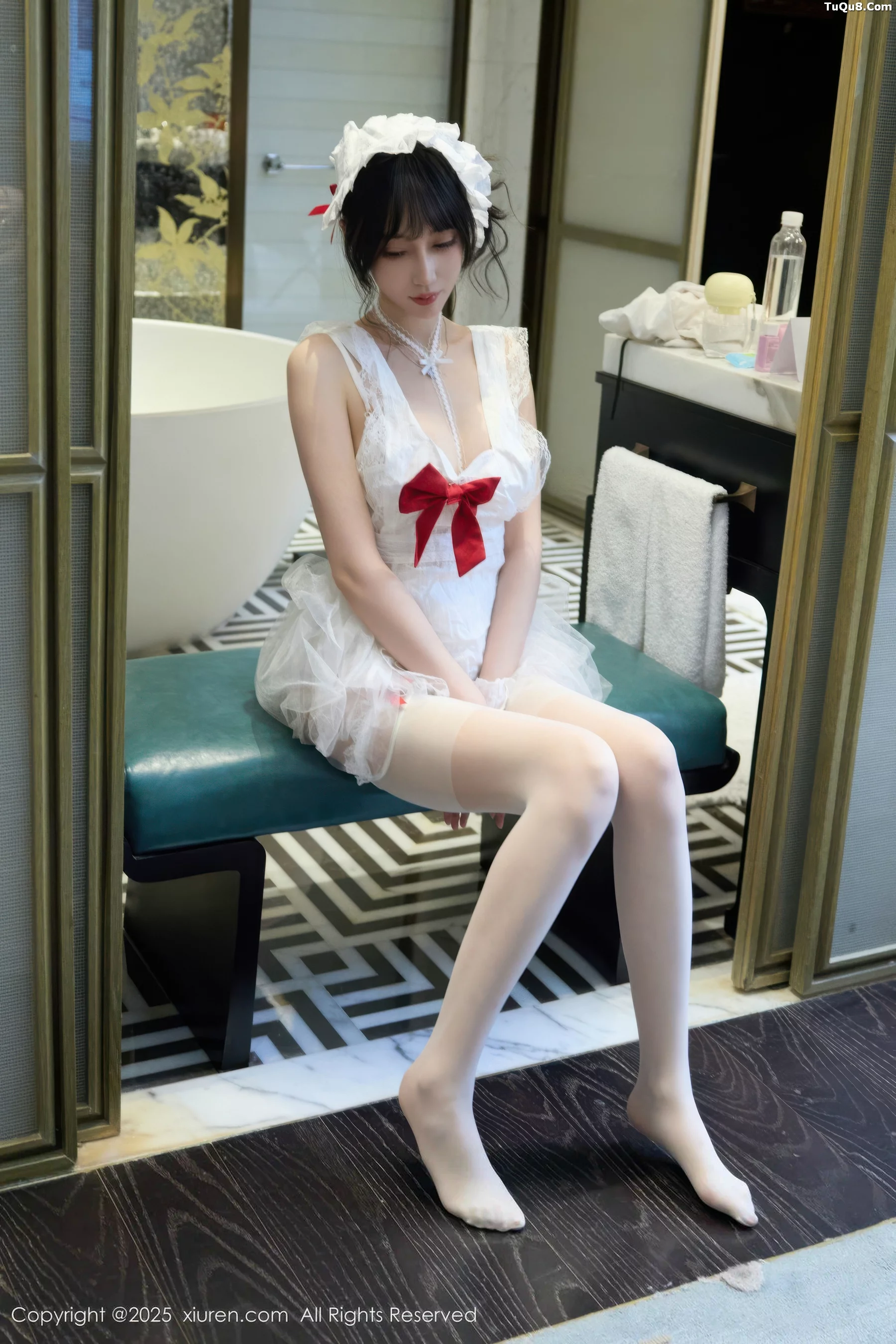 秀人集.com_[XiuRen秀人网]No.10827_模特玥儿玥er性感萝莉女仆装配白丝吊袜秀完美身材迷人诱惑写真64P