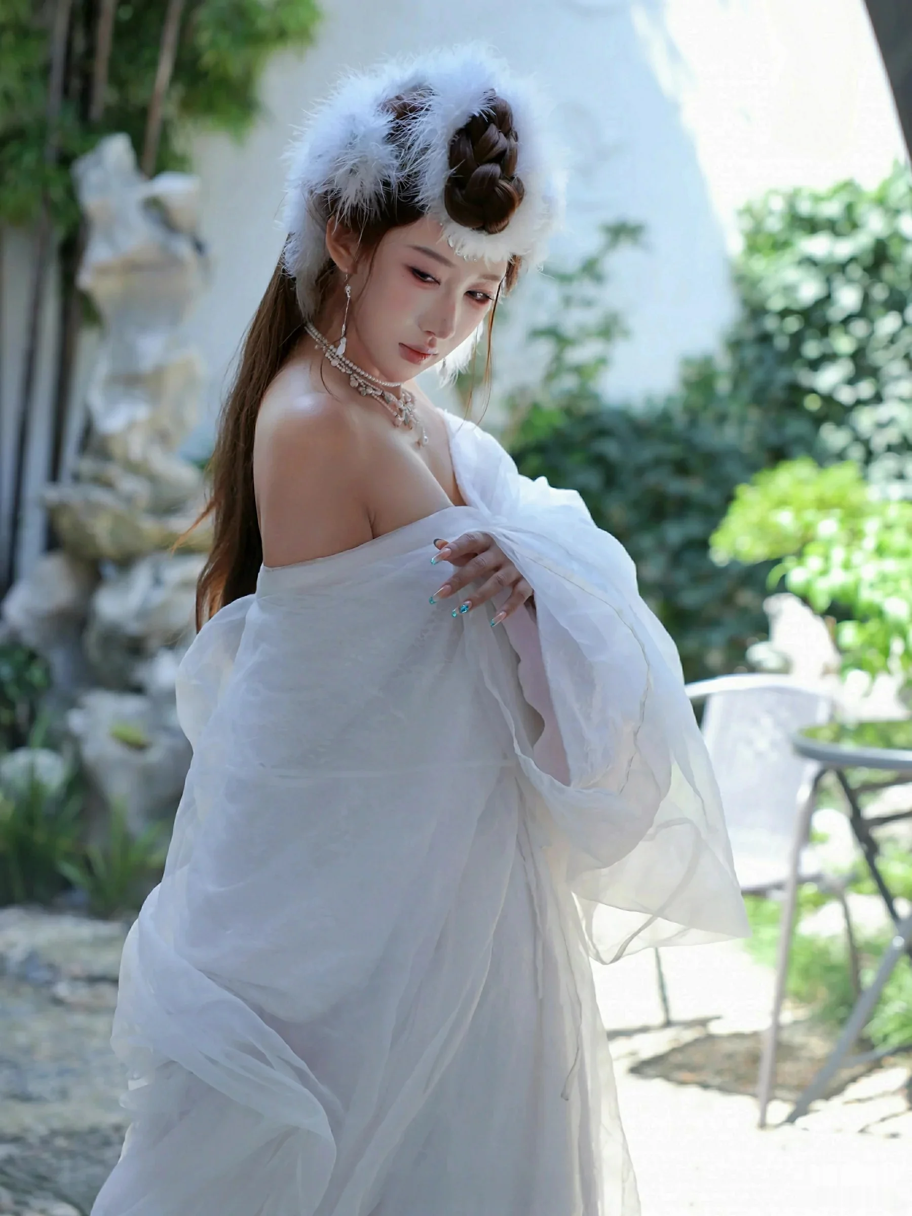 秀人集.com_[XiuRen秀人网]No.10843_模特金允希Yuki性感白色锦毛鼠装扮低胸秀丰腴身材完美诱惑写真78P