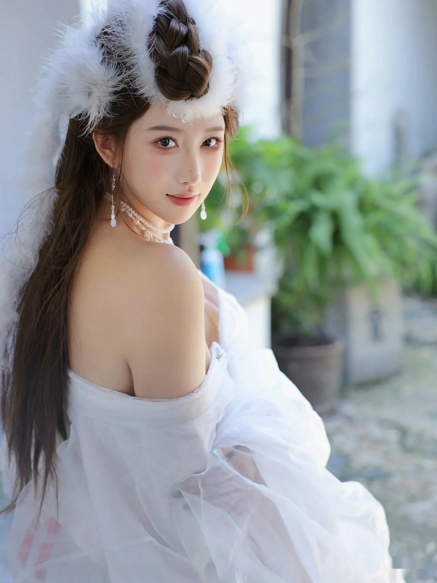 秀人集.com_[XiuRen秀人网]No.10843_模特金允希Yuki性感白色锦毛鼠装扮低胸秀丰腴身材完美诱惑写真78P