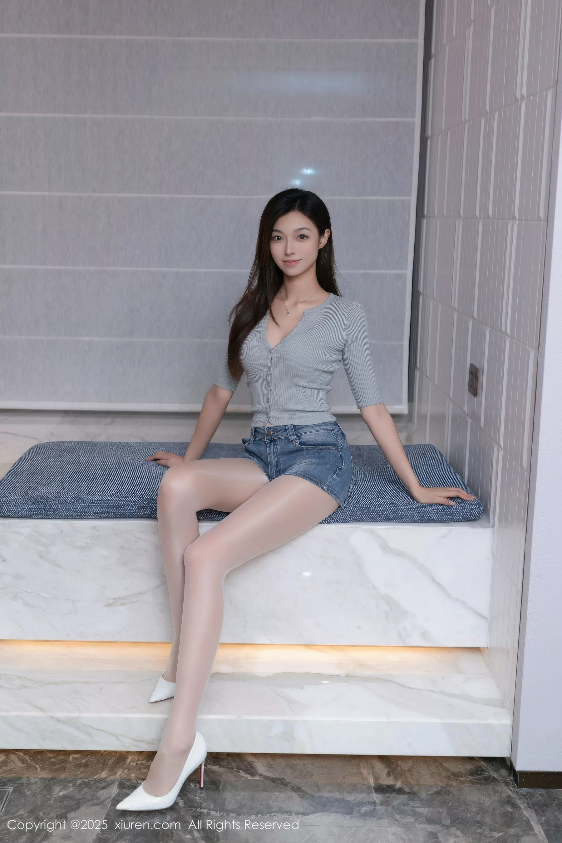 [XiuRen秀人网]第10881期kiki柚柚写真-秀人集