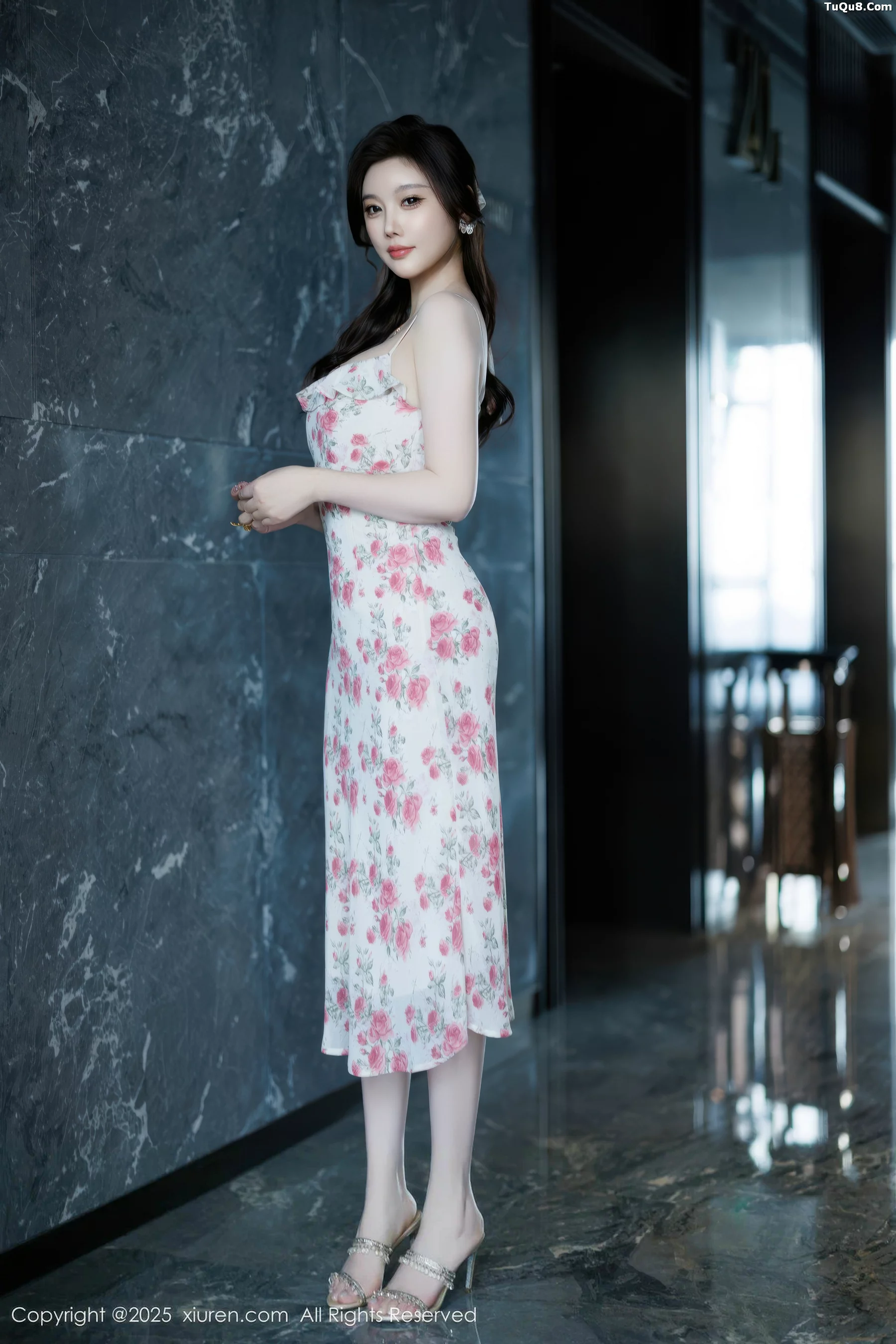 [XiuRen秀人网]第10977期CHENCHEN写真-秀人集