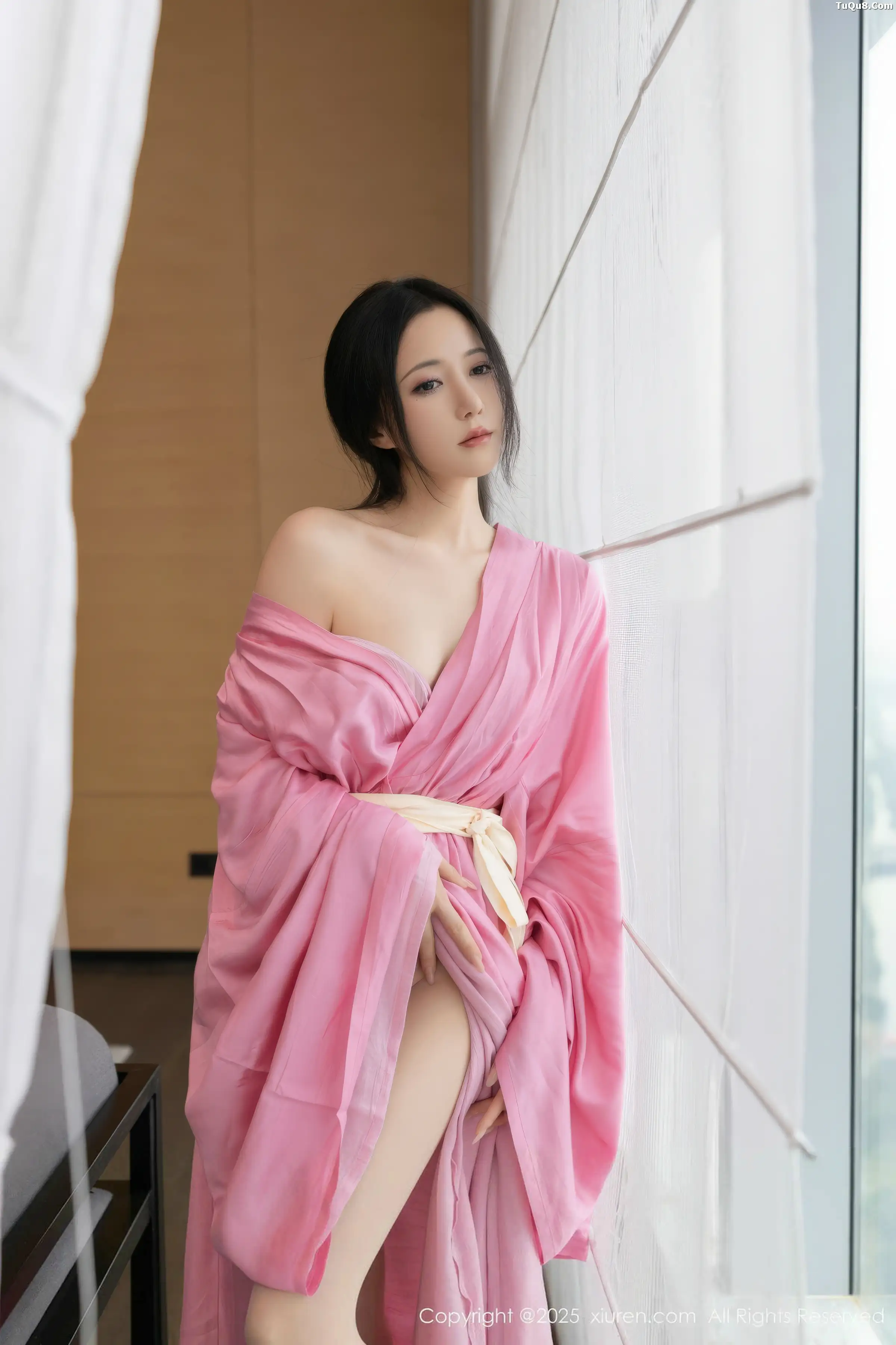 秀人集.com_[XiuRen秀人网]No.11049_模特鱼子酱Fish性感粉色月影纱配超薄肉丝秀曼妙身姿诱惑写真82P