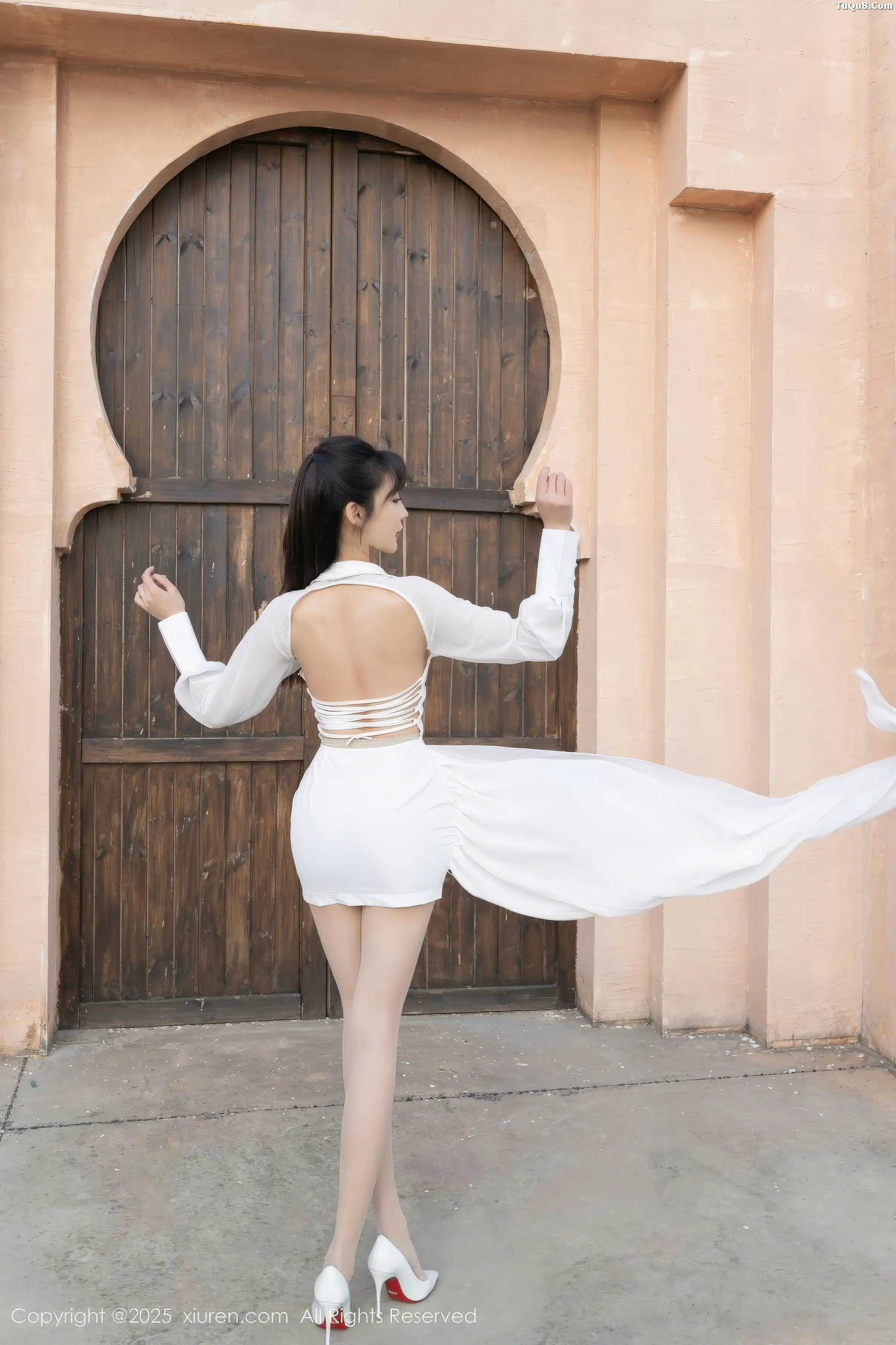 秀人集.com_[XiuRen秀人网]No.11100_模特陆萱萱性感套装露肉色内衣配超薄肉丝秀柔美身姿诱惑写真80P