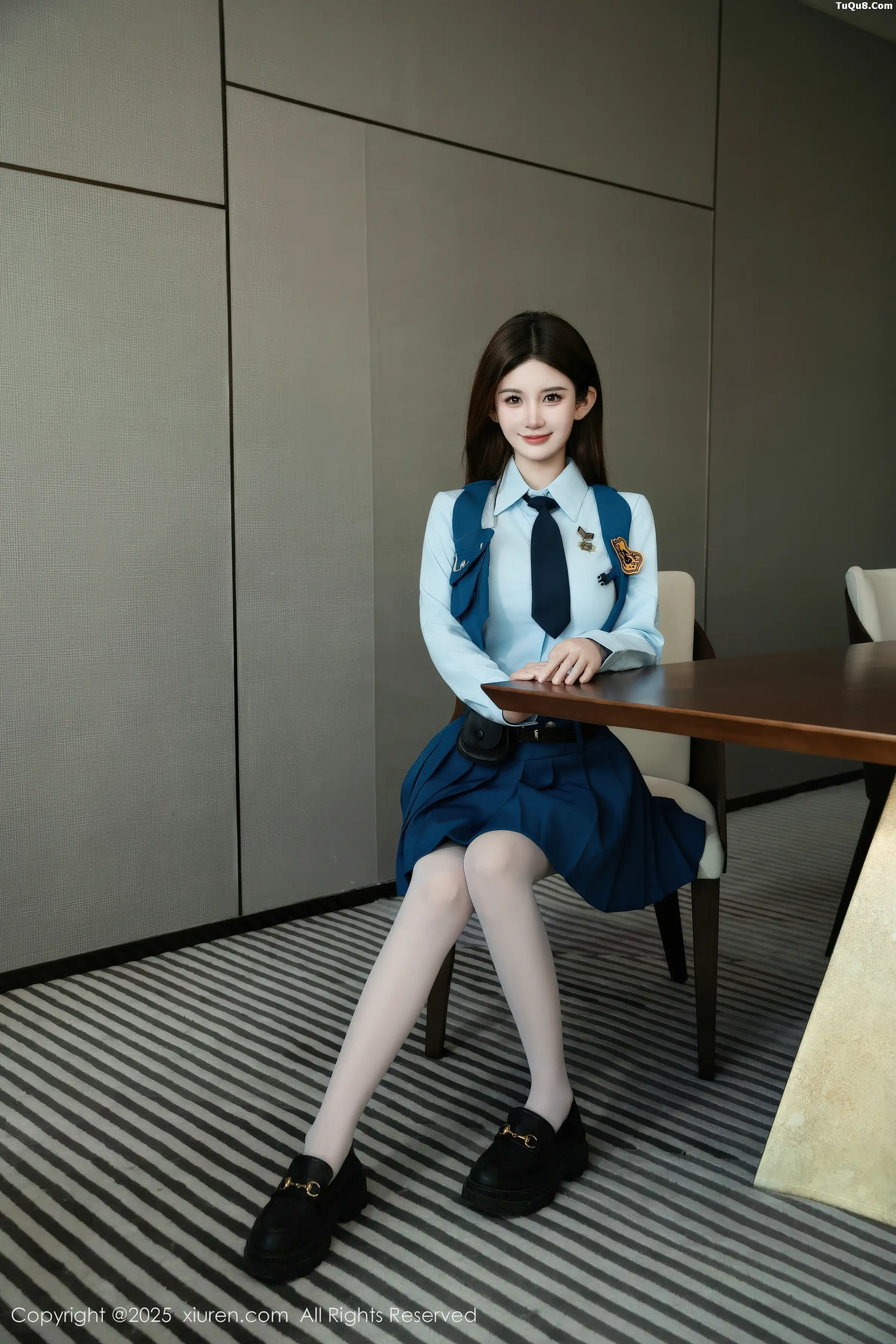 秀人集.com_[XiuRen秀人网]No.11141_模特苏甜橙子性感JK制服短裙配白色丝袜秀凹凸身材撩人诱惑写真50P