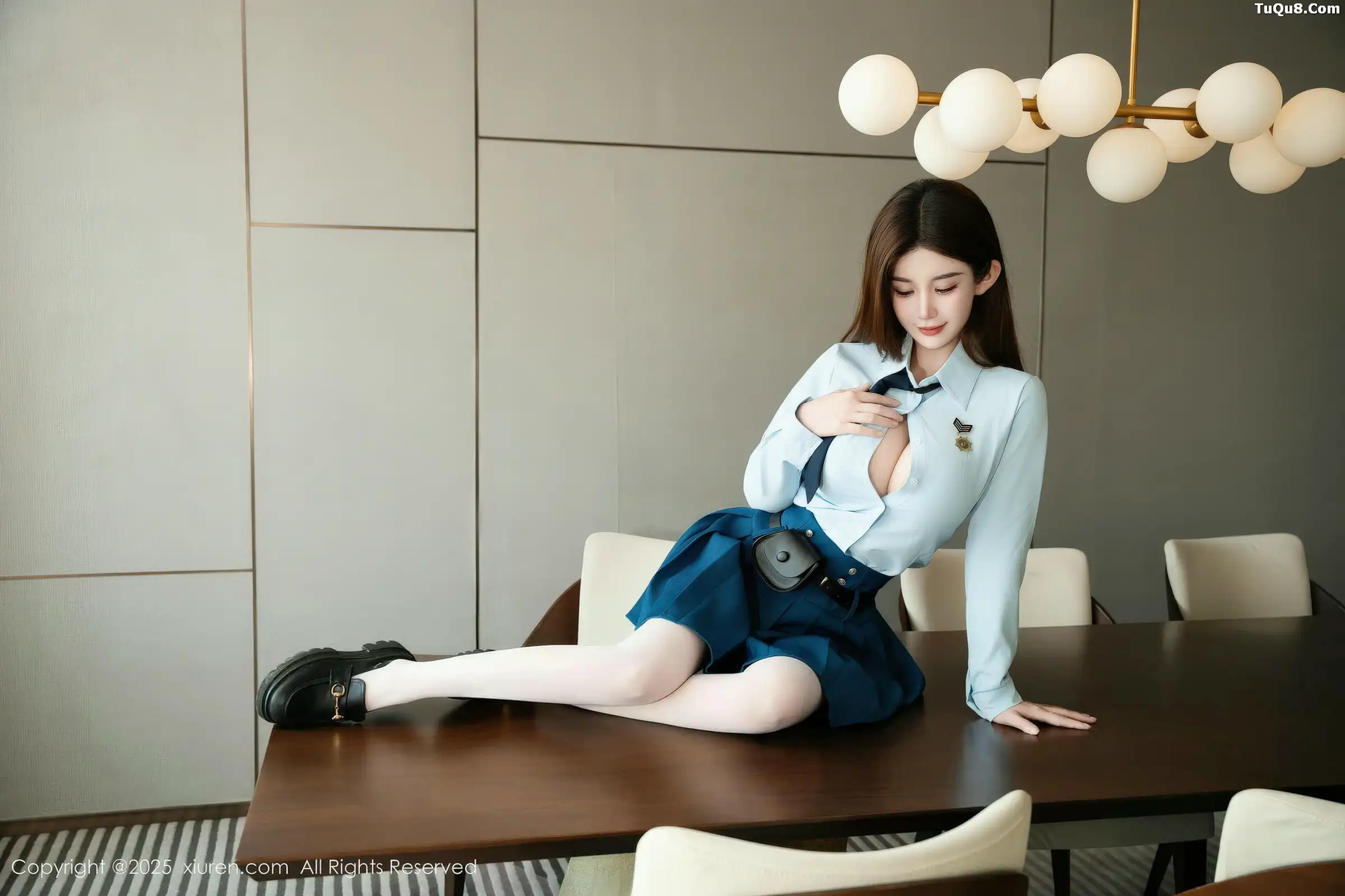 秀人集.com_[XiuRen秀人网]No.11141_模特苏甜橙子性感JK制服短裙配白色丝袜秀凹凸身材撩人诱惑写真50P